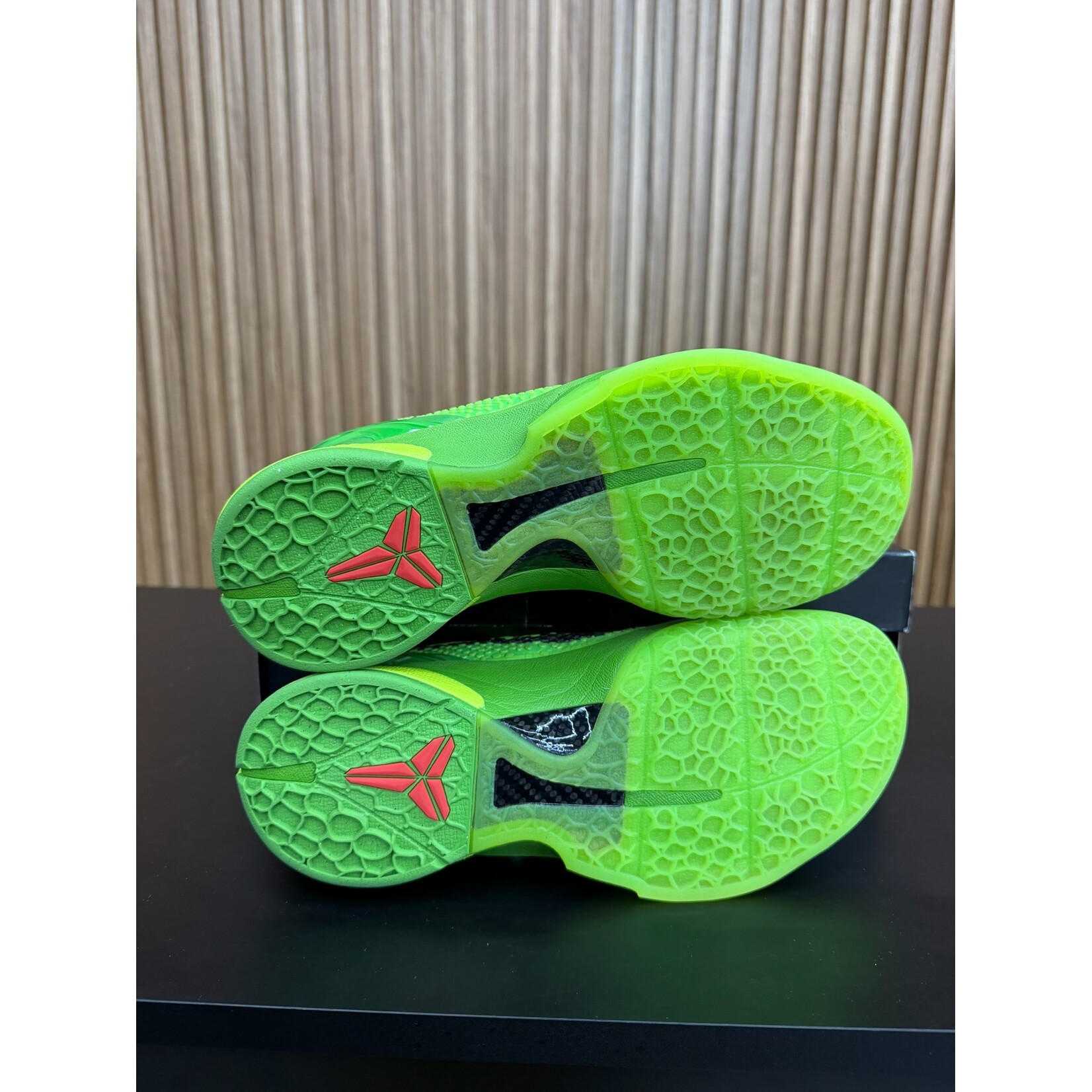 Nike Nike Kobe 6 Protro Grinch (2020) Size 9, PREOWNED TRIED ON