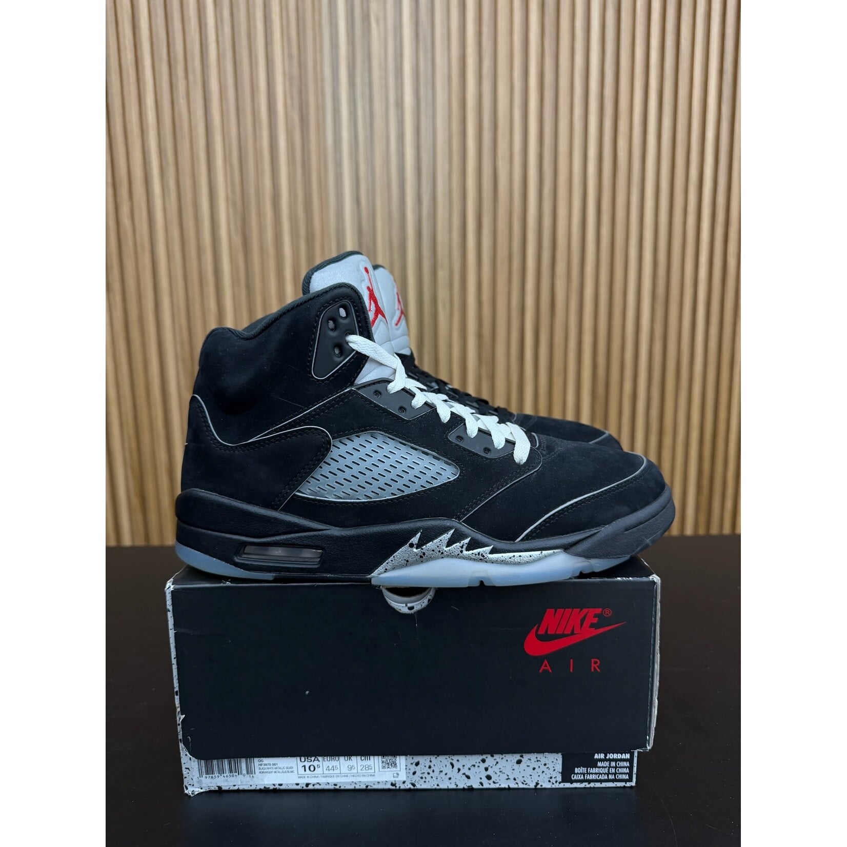 Jordan Jordan 5 Retro OG Black Metallic Reimagined Size 10.5, PREOWNED