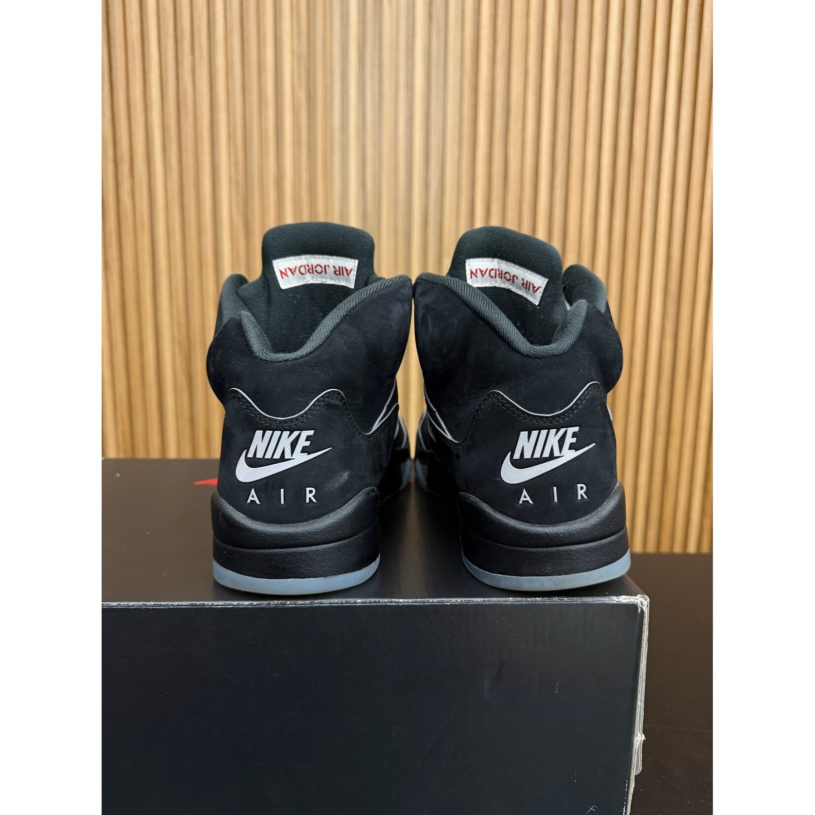 Jordan Jordan 5 Retro OG Black Metallic Reimagined Size 10.5, PREOWNED
