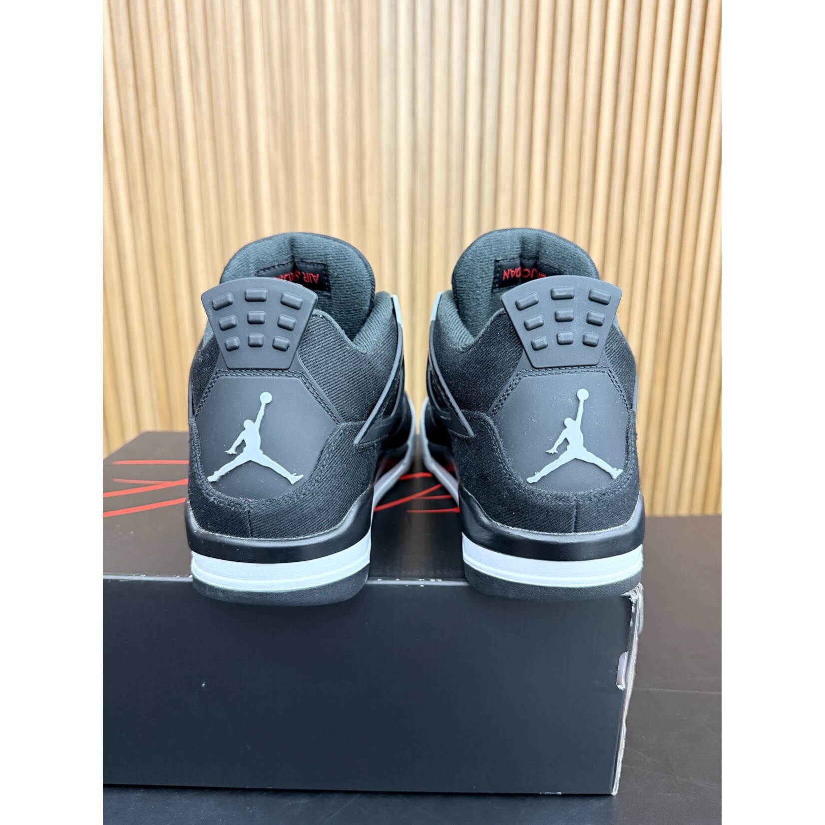 Jordan Jordan 4 Retro SE Black Canvas Size 9, PREOWNED