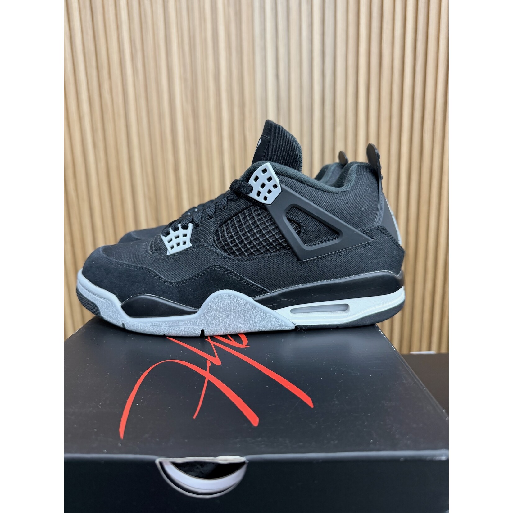 Jordan Jordan 4 Retro SE Black Canvas Size 9, PREOWNED