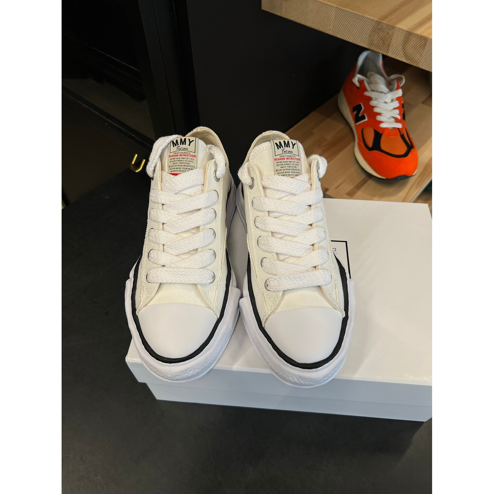 Maison Maison Mihara Yasuhiro Peterson OG Sole Canvas Low White Size 41, PREOWNED