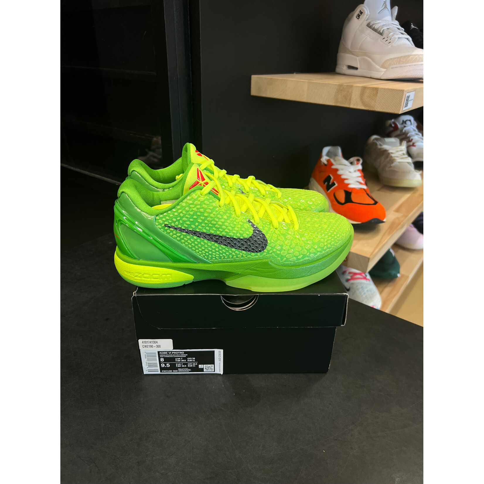 Nike Nike Kobe 6 Protro Grinch (2020) Size 8, PREOWNED