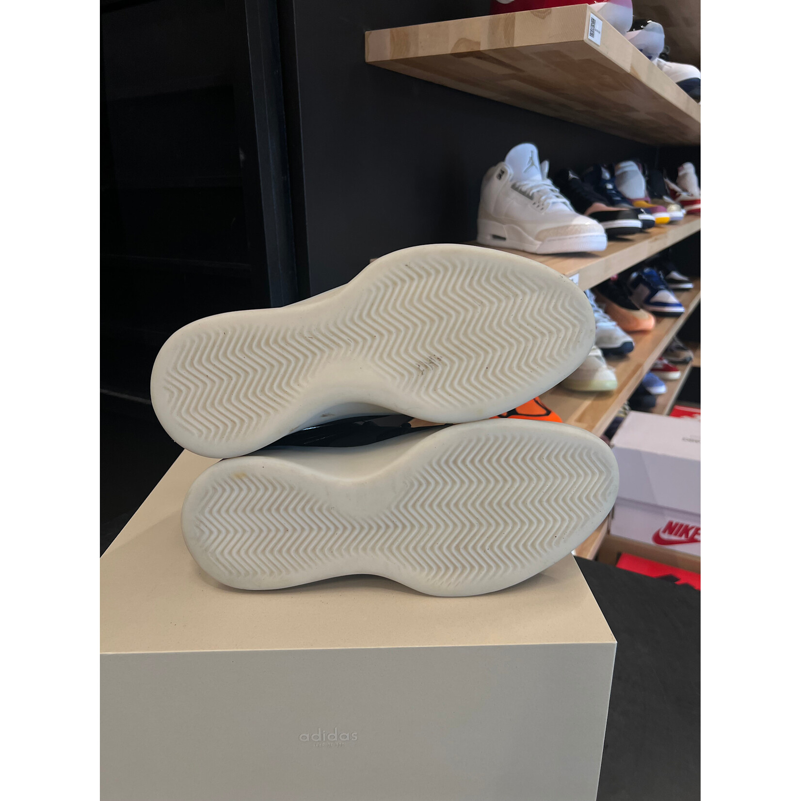Adidas adidas Fear of God Athletics I Basketball Carbon Size 11, PREOWNED*