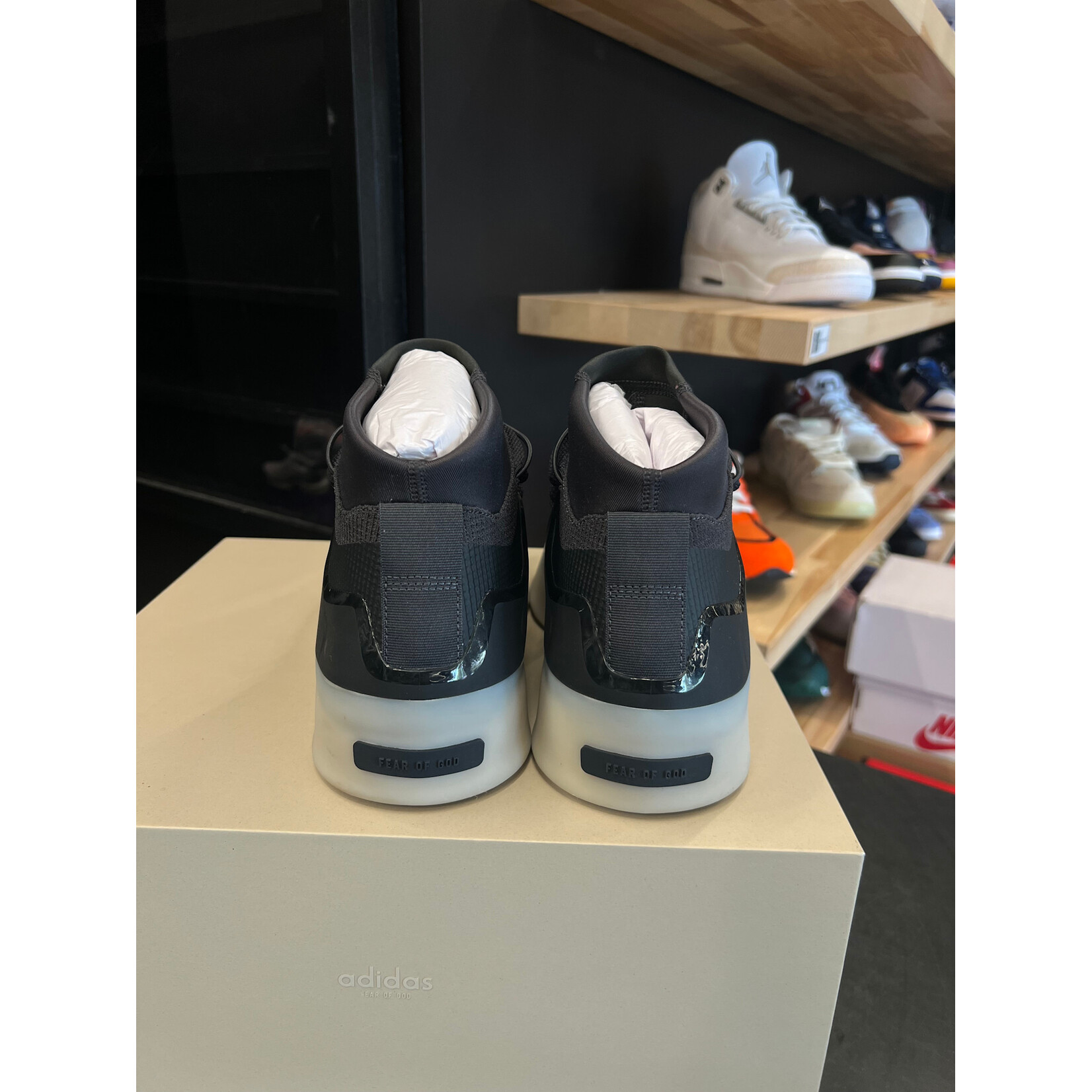 Adidas adidas Fear of God Athletics I Basketball Carbon Size 11, PREOWNED*