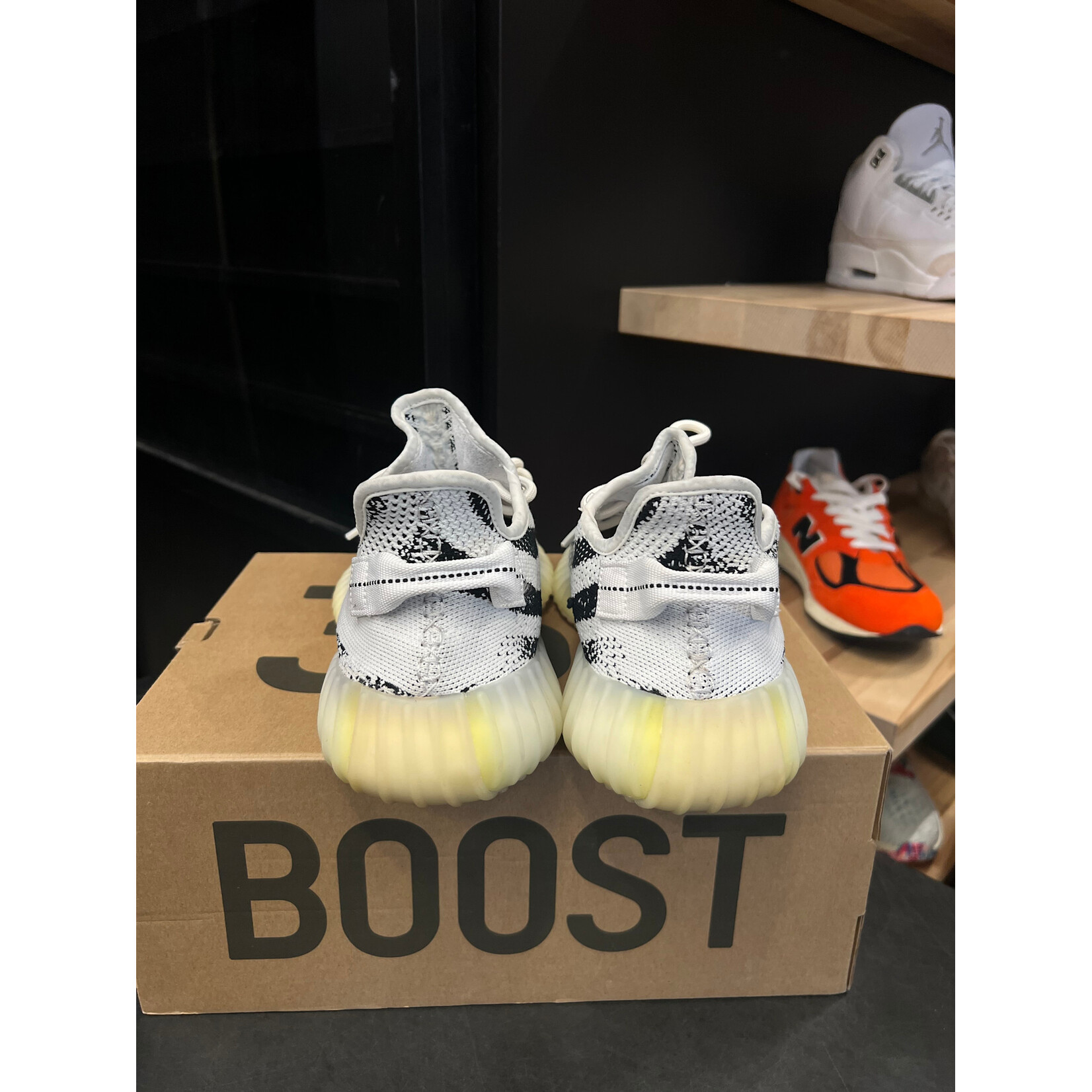 Adidas adidas Yeezy Boost 350 V2 Zebra Size 11, PREOWNED*
