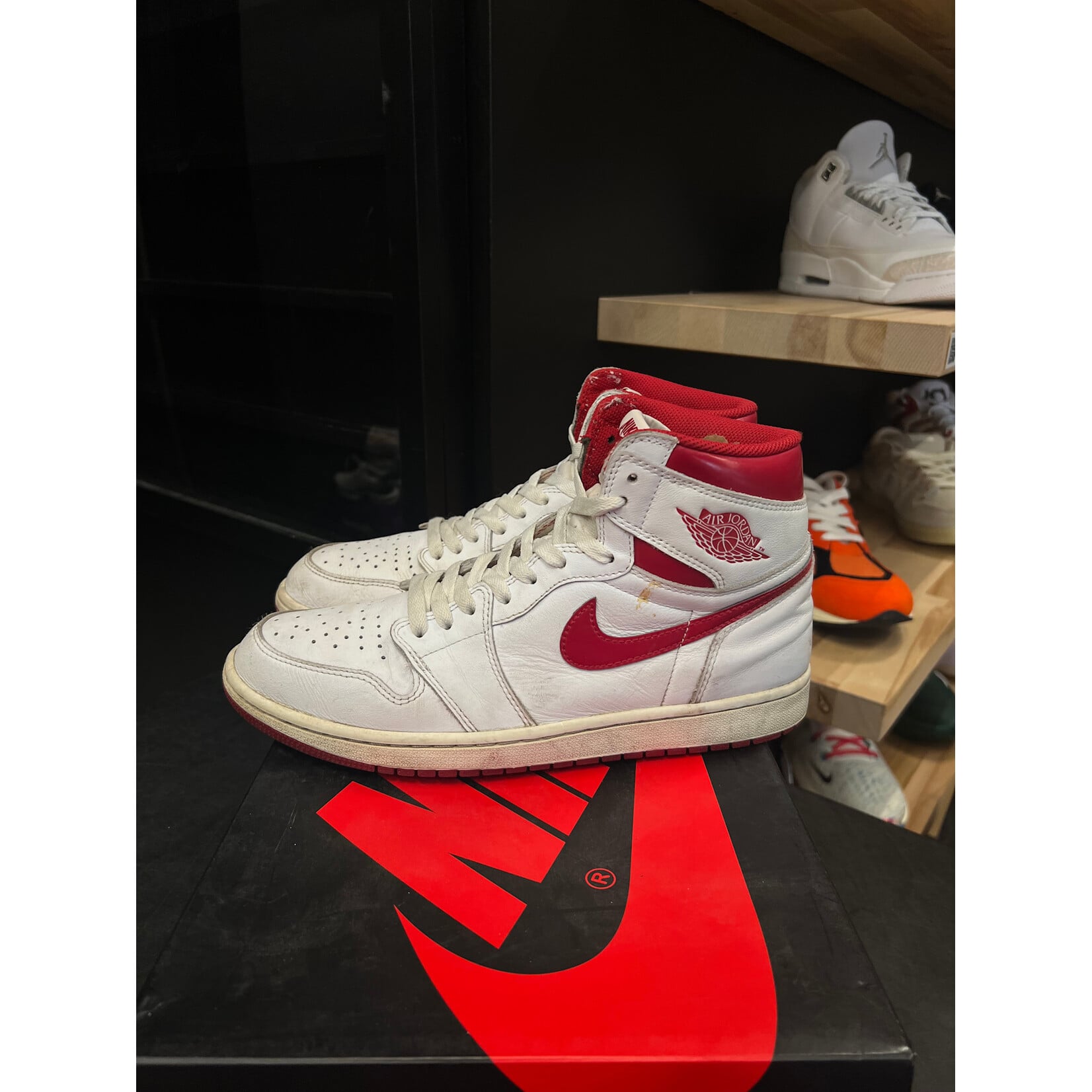 Jordan Jordan 1 Retro Metallic Red (2017) Size 10.5, PREOWNED*