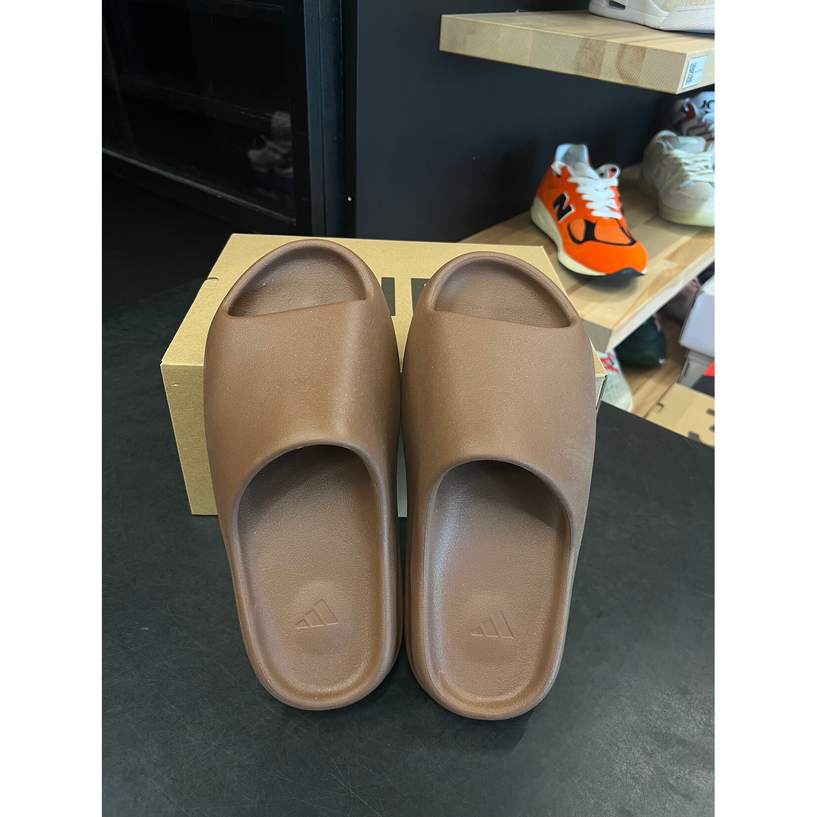 Adidas adidas Yeezy Slide Flax Size 9, PREOWNED*
