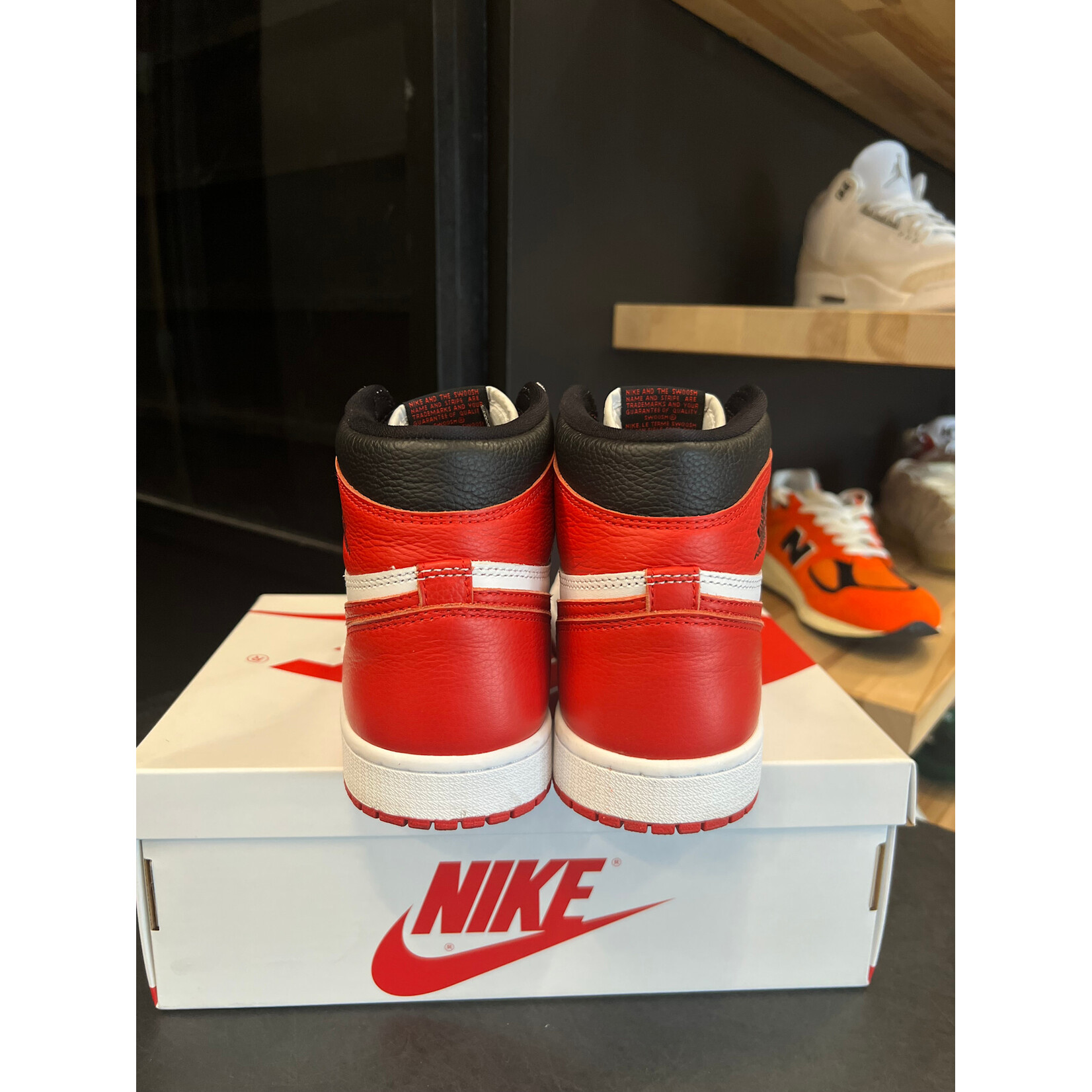 Jordan Jordan 1 Retro High OG Heritage Size 8, PREOWNED*