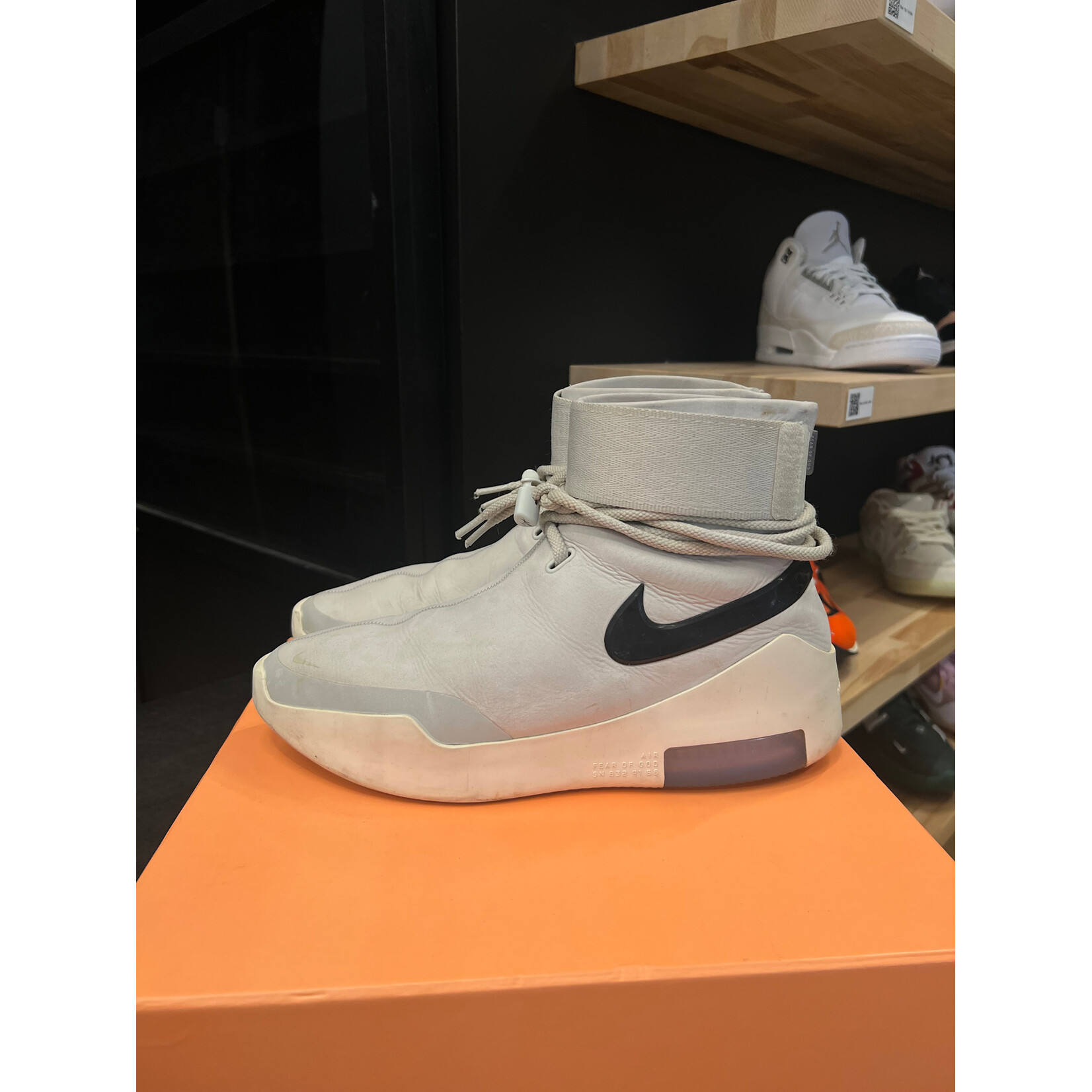 Nike Nike Air Fear of God Raid Light Bone Size 8, PREOWNED*