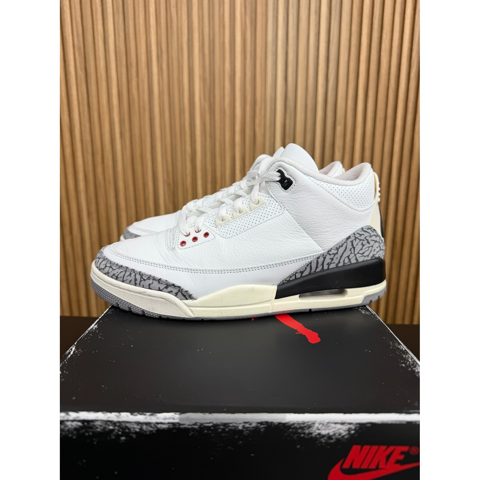 Jordan Jordan 3 Retro White Cement Reimagined Size 10, PREOWNED*