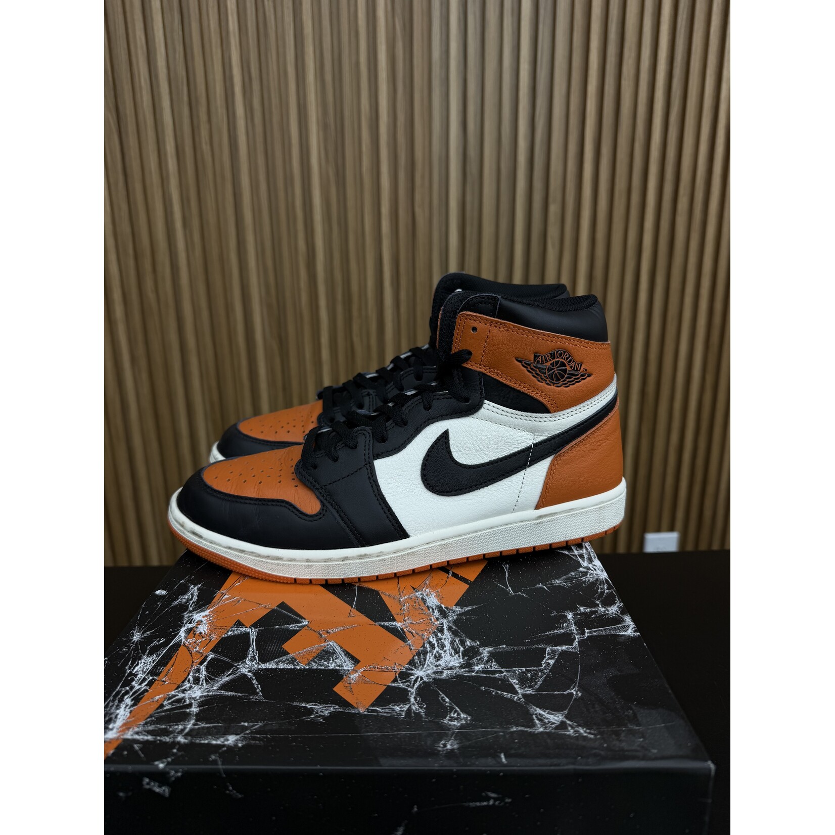 Jordan Jordan 1 Retro High OG Shattered Backboard (2025) Size 11, PREOWNED