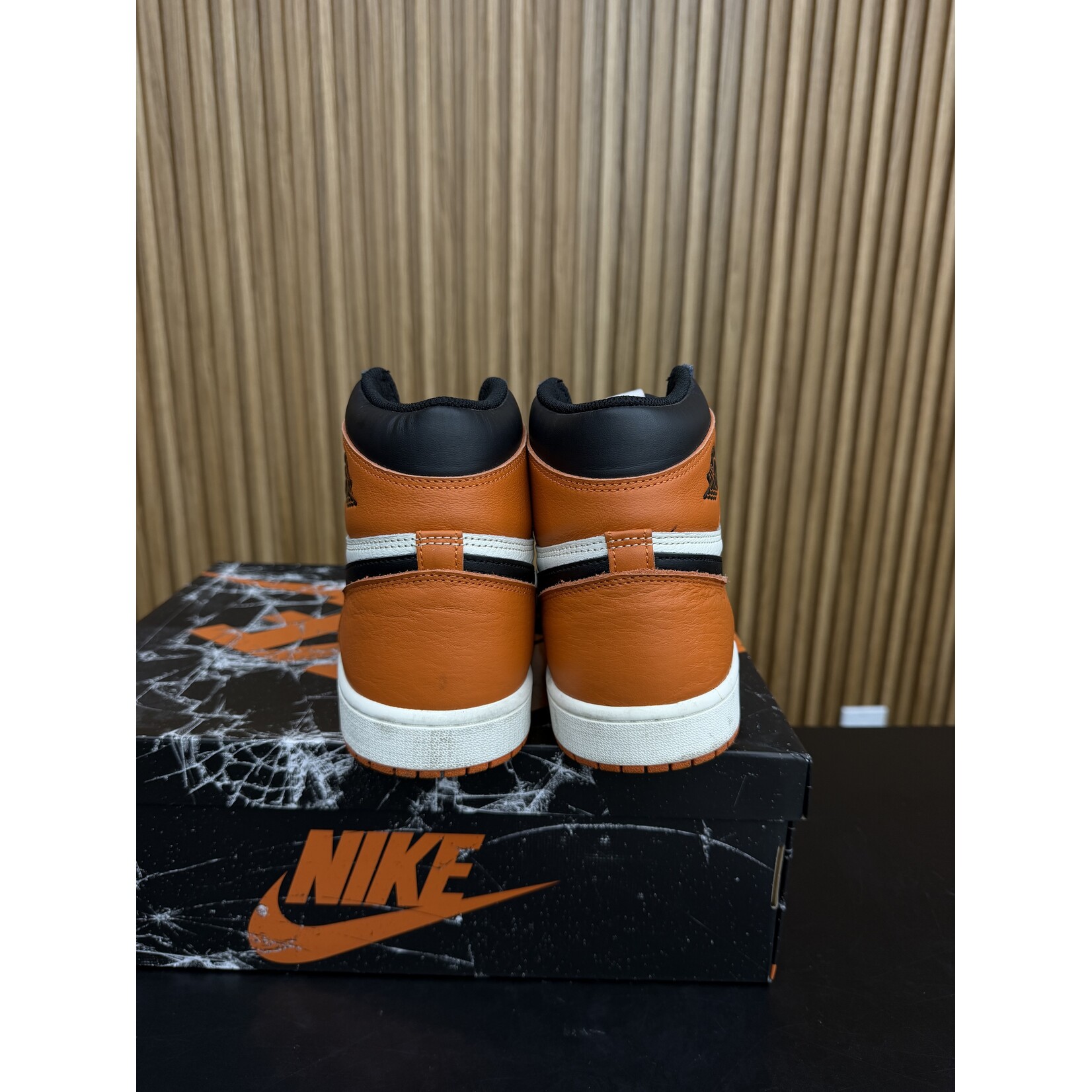 Jordan Jordan 1 Retro High OG Shattered Backboard (2025) Size 11, PREOWNED