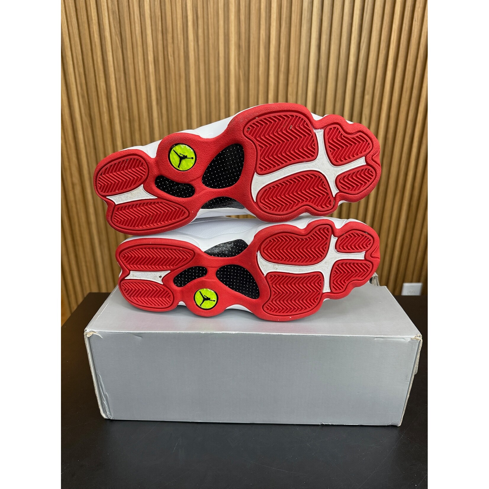 Jordan Jordan 13 Retro Alternate History of Flight Size 10.5, PREOWNED*
