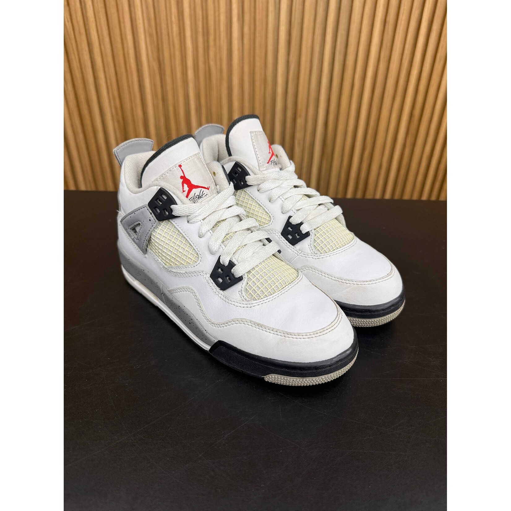 Jordan Jordan 4 Retro White Cement (2016) (GS) Size 5, PREOWNED NO BOX*