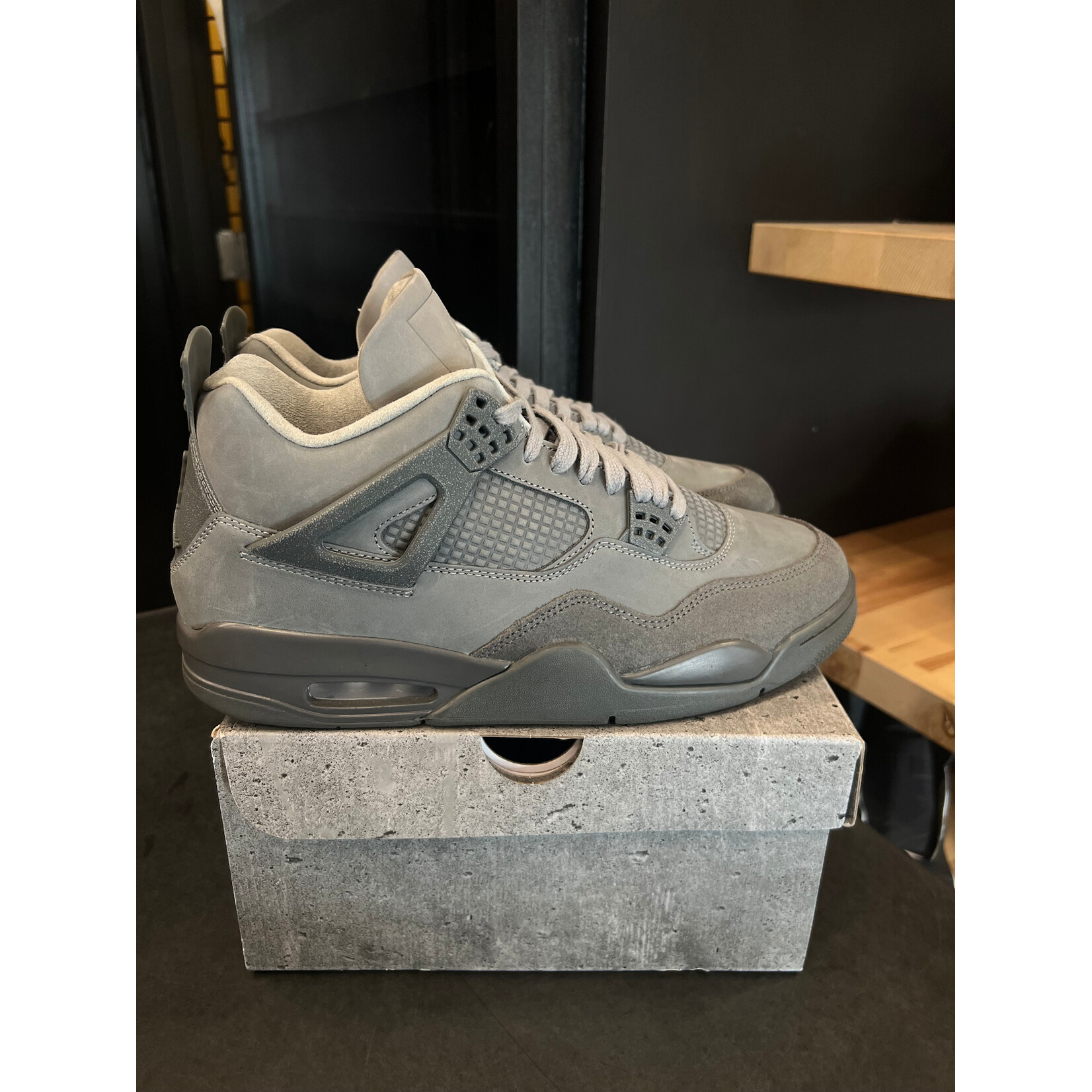Jordan Jordan 4 Retro SE Paris Olympics Wet Cement Size 10.5, PREOWNED*