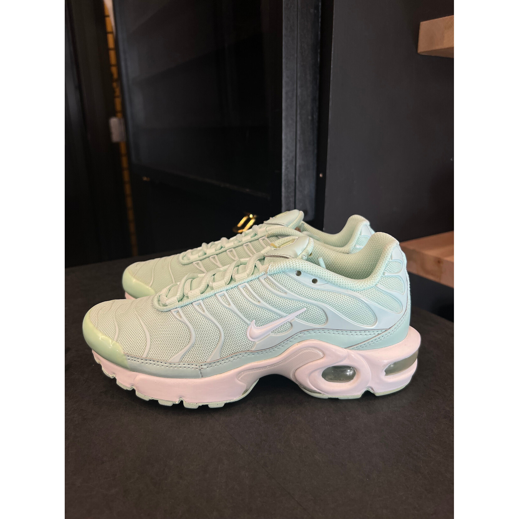 Nike Nike Air Max Plus Igloo (GS) Size 4, PREOWNED TRIED ON