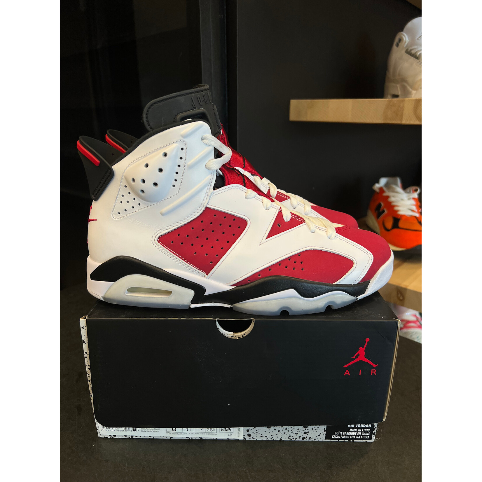 Jordan Jordan 6 Retro Carmine (2021) Size 8, PREOWNED