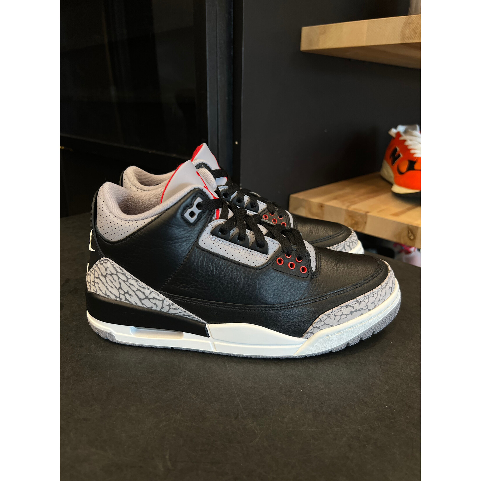 Jordan Jordan 3 Retro OG Black Cement (2024) Size 7.5, PREOWNED*
