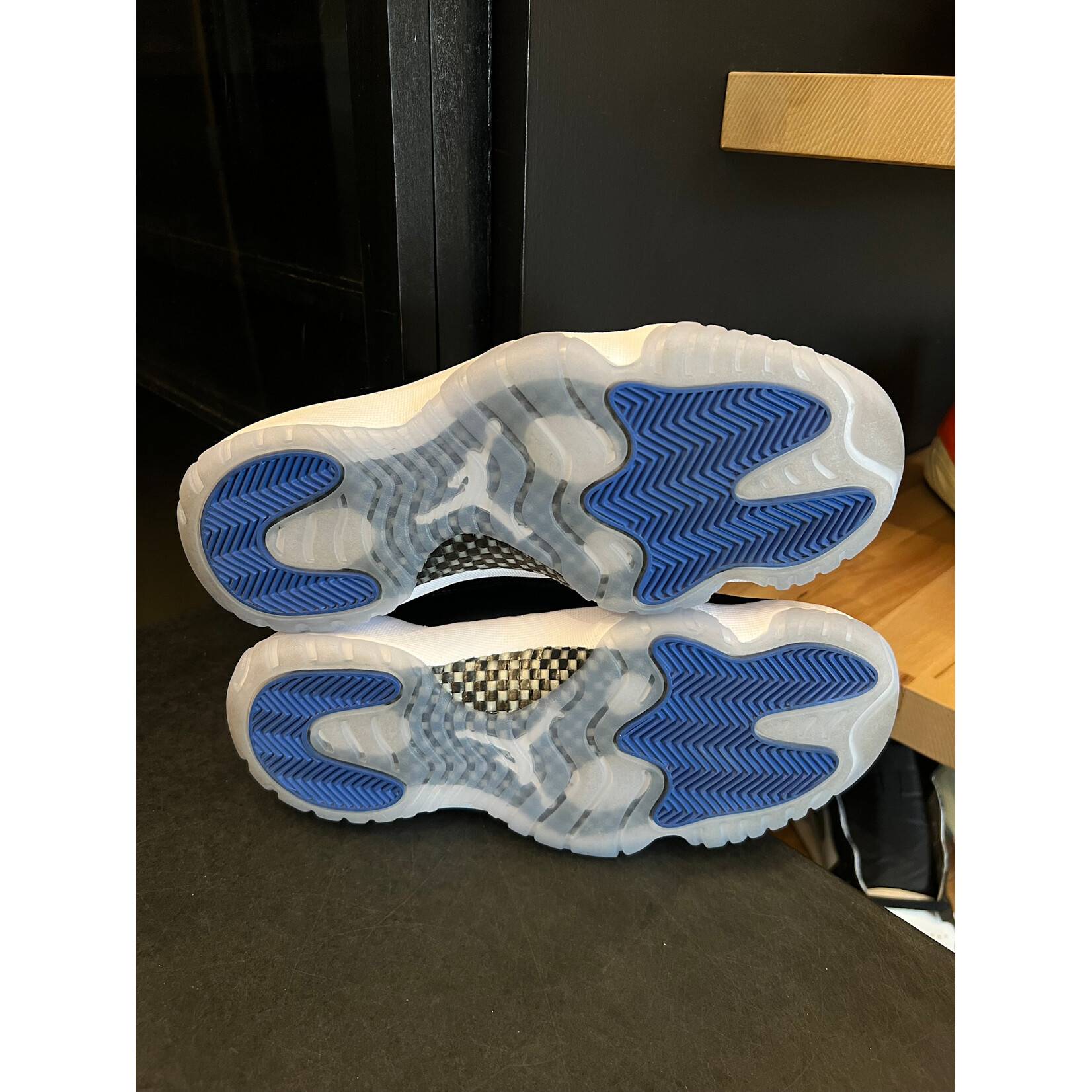 Jordan Jordan 11 Retro Low Space Jam Size 8, PREOWNED