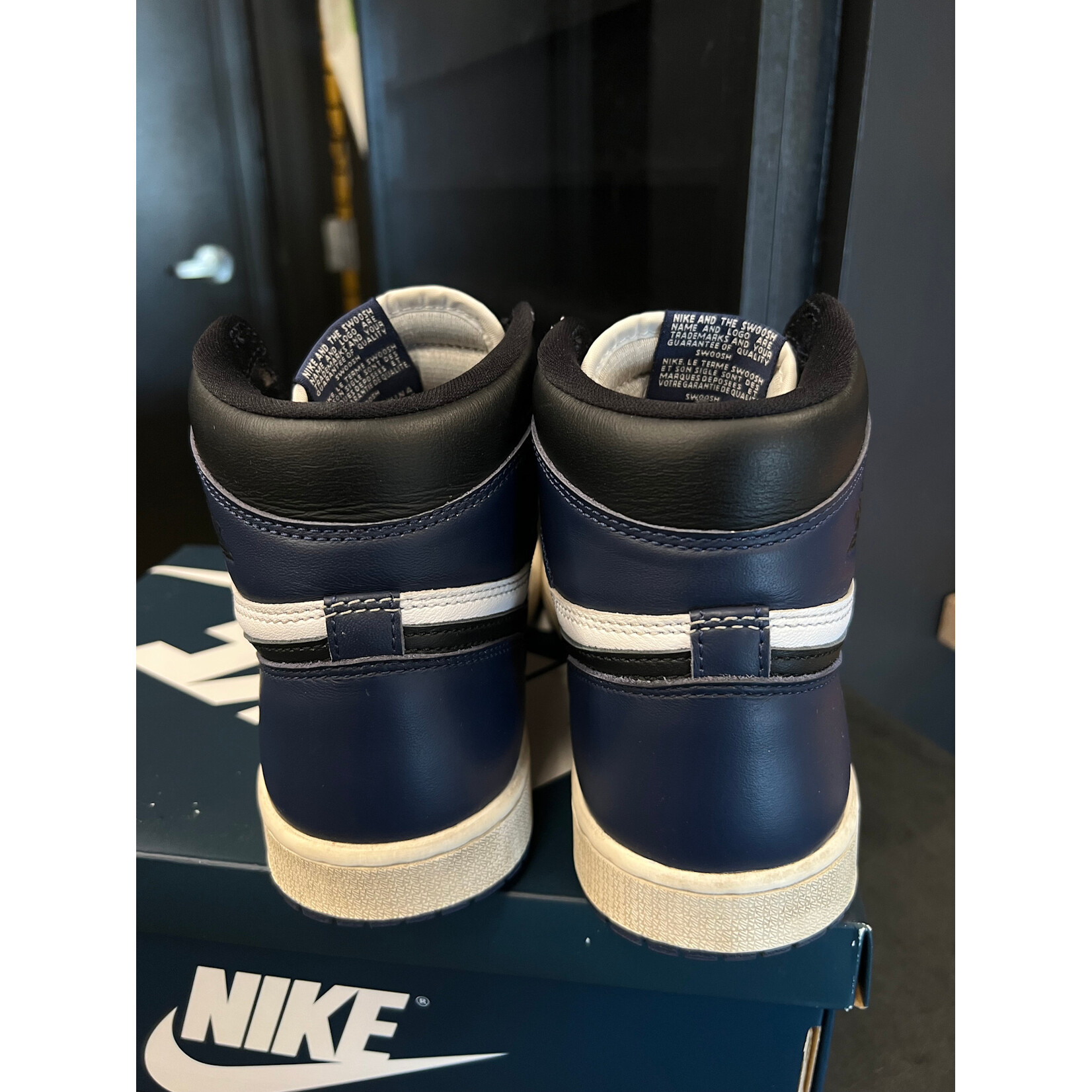 Jordan Jordan 1 Retro High OG Midnight Navy Size 9, PREOWNED