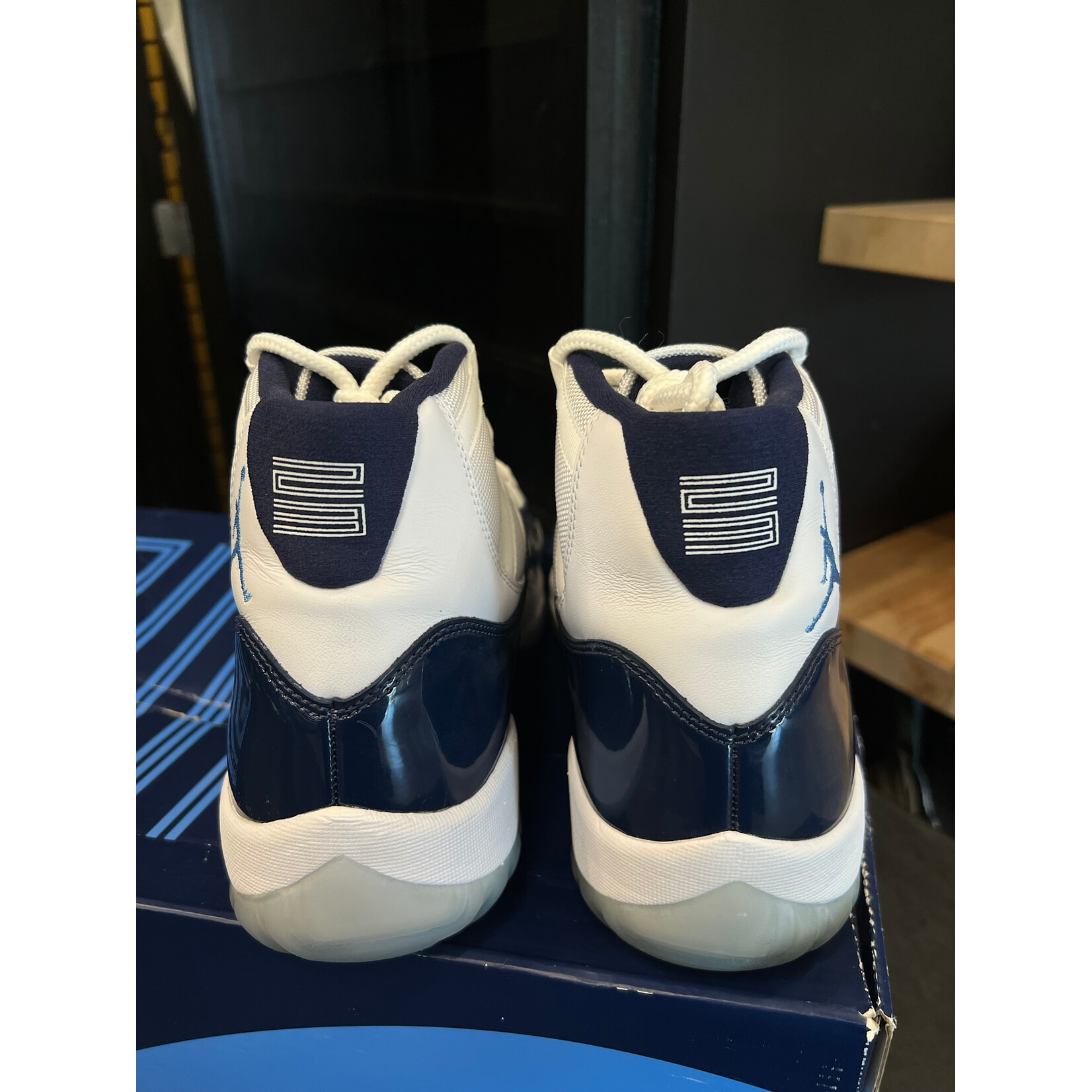 Jordan Jordan 11 Retro UNC Win Like 82 Size 13, PREOWNED*