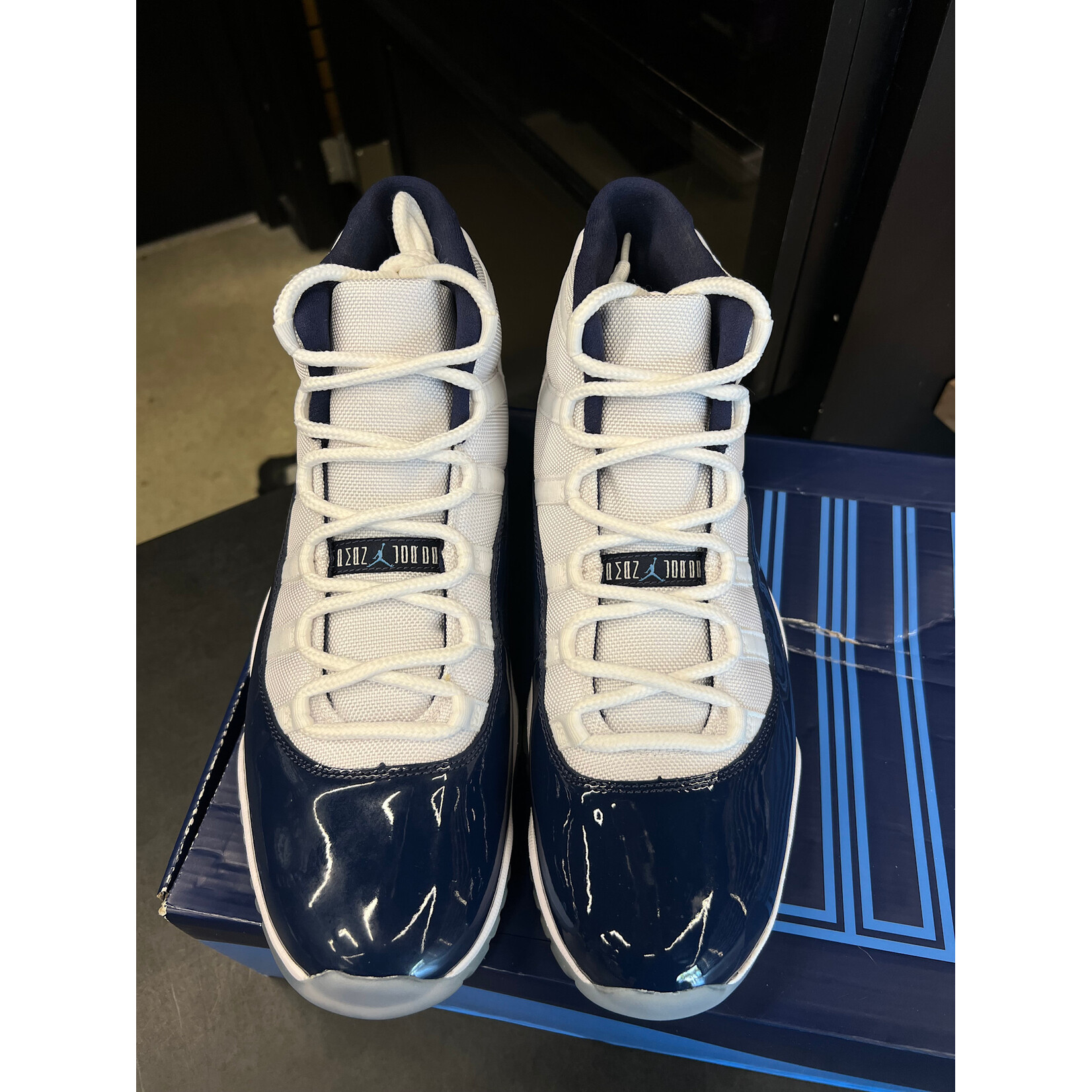 Jordan Jordan 11 Retro UNC Win Like 82 Size 13, PREOWNED*