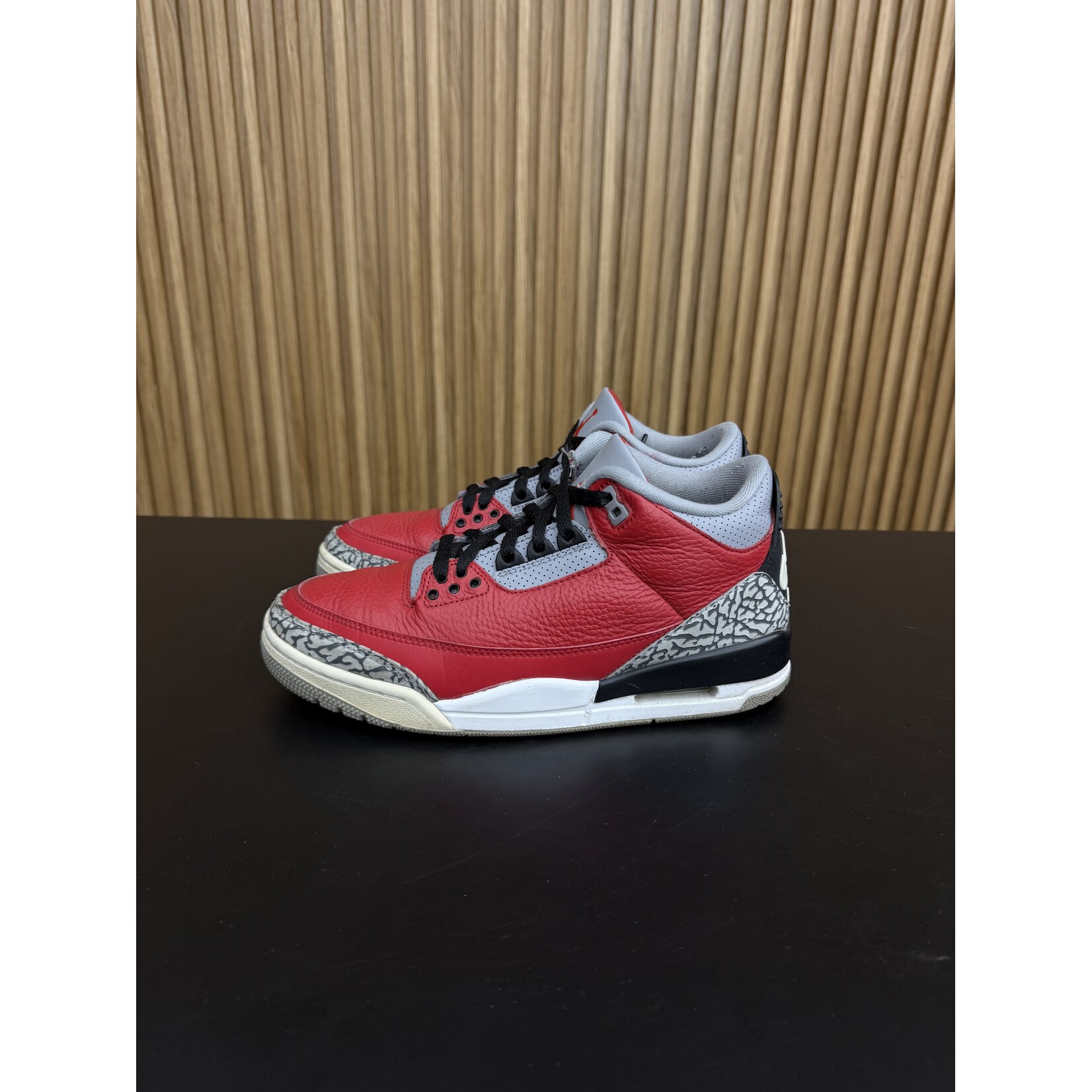 Jordan Jordan 3 Retro SE Unite Size 7.5, PREOWNED NO BOX*