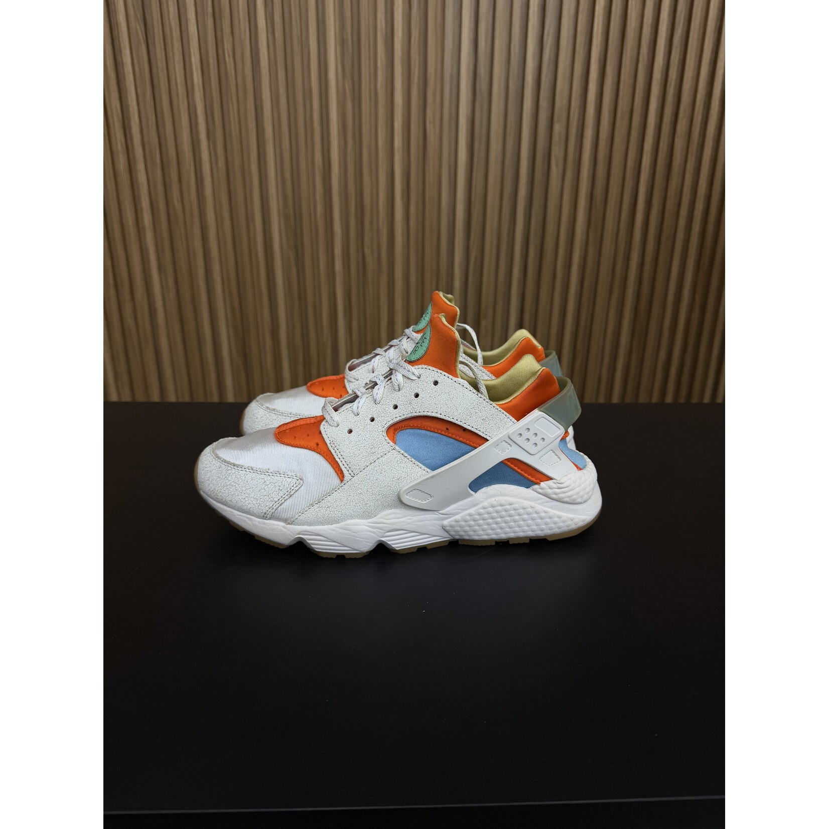 Nike Nike Air Huarache White University Blue Safety Orange Size 12, PREOWNED NO BOX