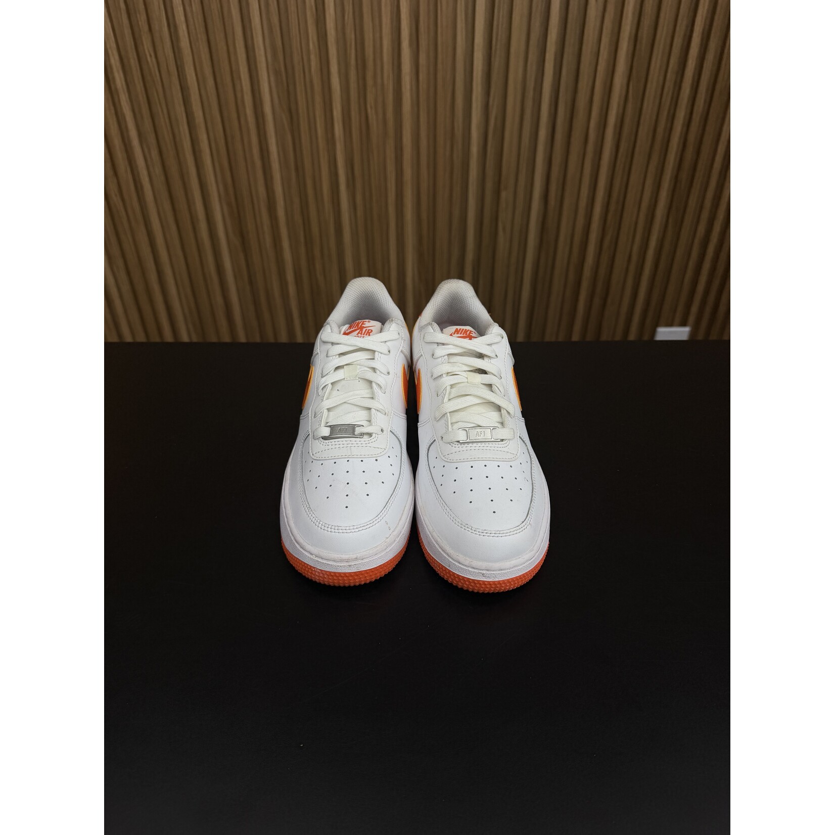 Nike Nike Air Force 1 Low White Safety Orange (GS) Size 7, PREOWNED NO BOX