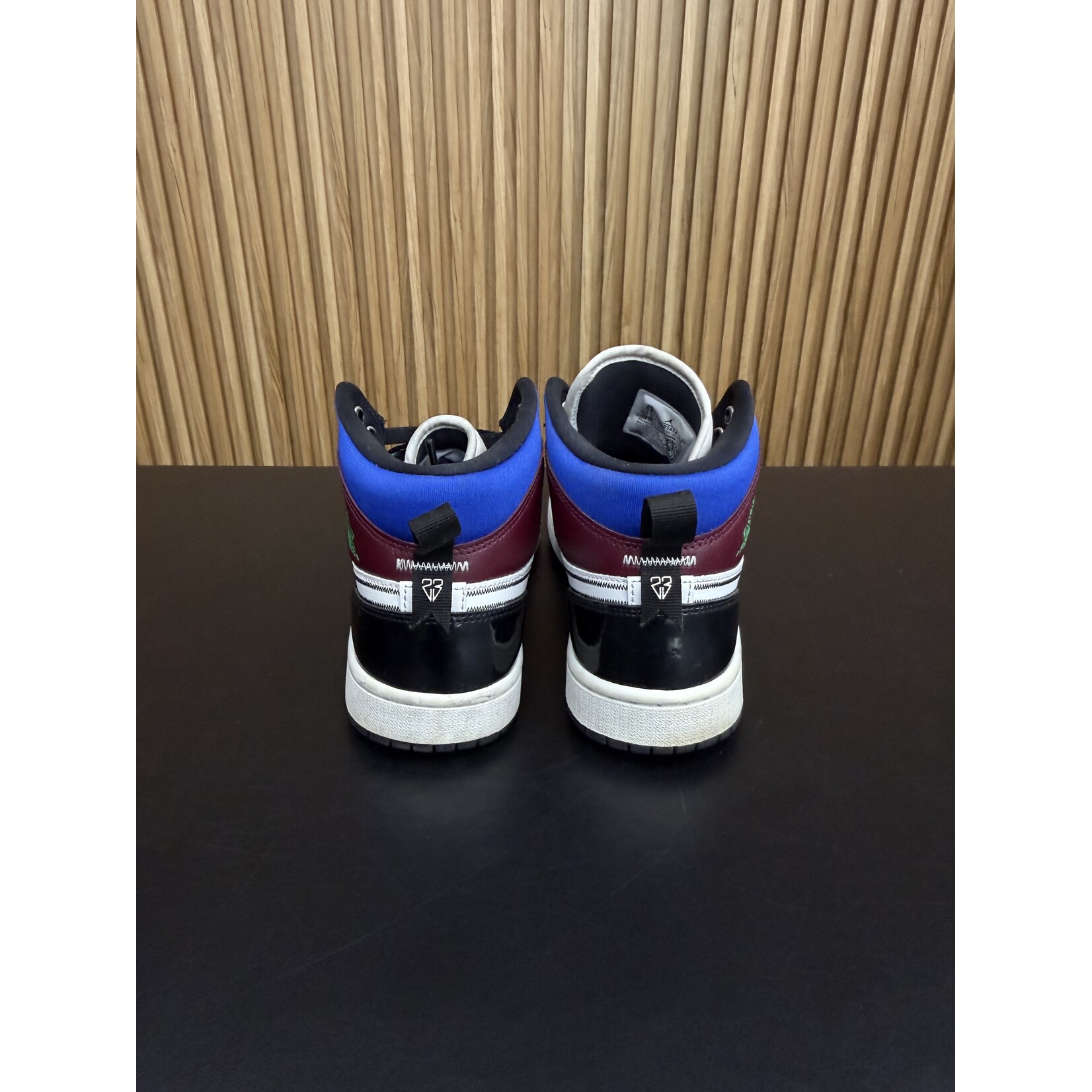 Jordan Jordan 1 Mid SE Black White Multi-Color (Women's) Size 8.5W, PREOWNED NO BOX