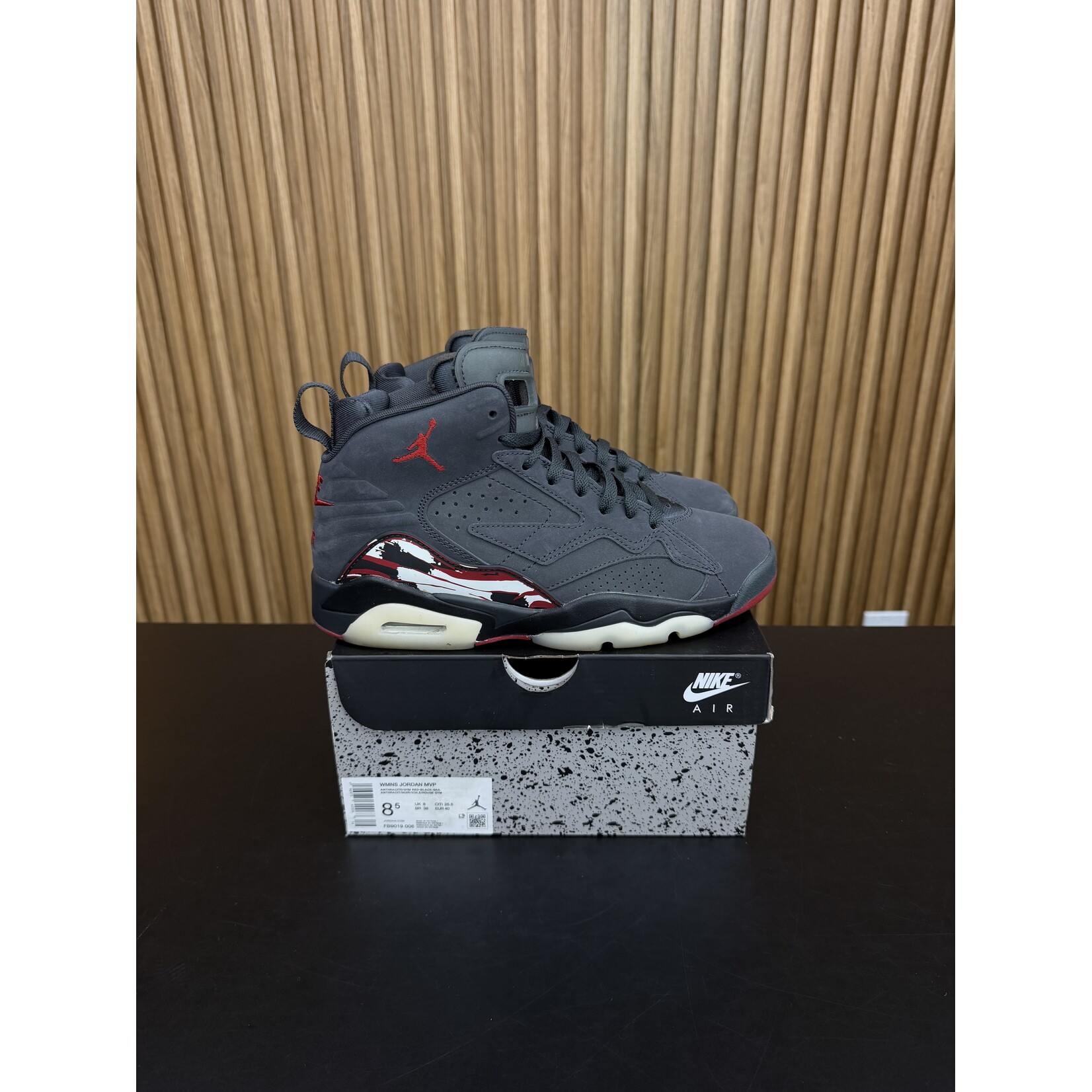 Jordan Jordan MVP Anthracite Gym Red (Women's) Size 8.5W, PREOWNED