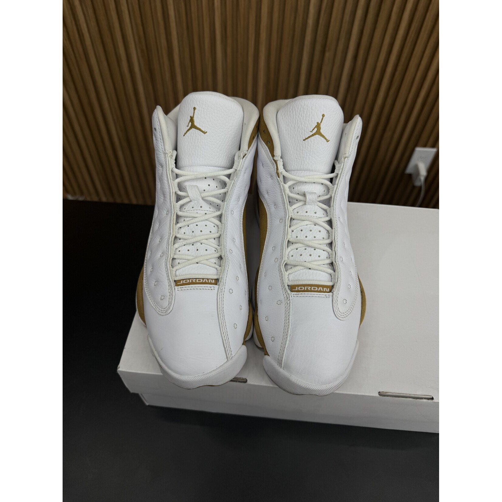 Jordan Jordan 13 Retro Wheat (2023) Size 11, PREOWNED*