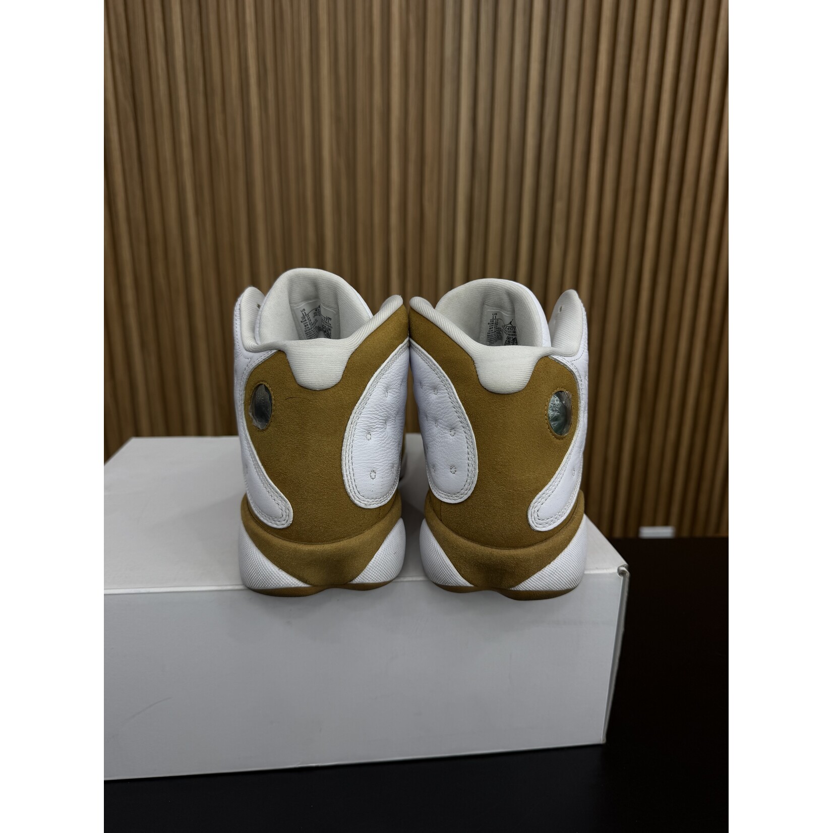 Jordan Jordan 13 Retro Wheat (2023) Size 11, PREOWNED*