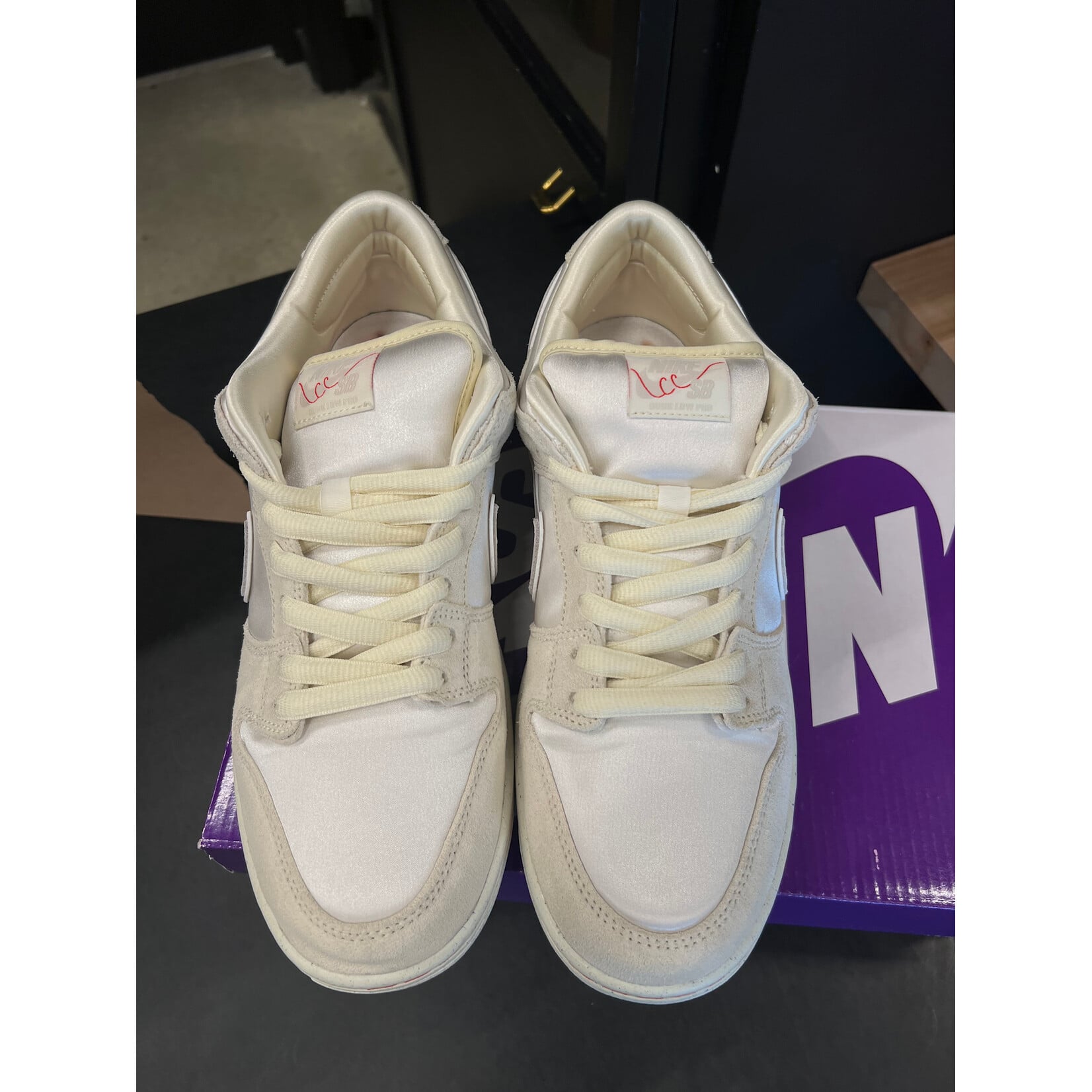 Nike Nike SB Dunk Low City of Love Light Bone Size 10.5, PREOWNED