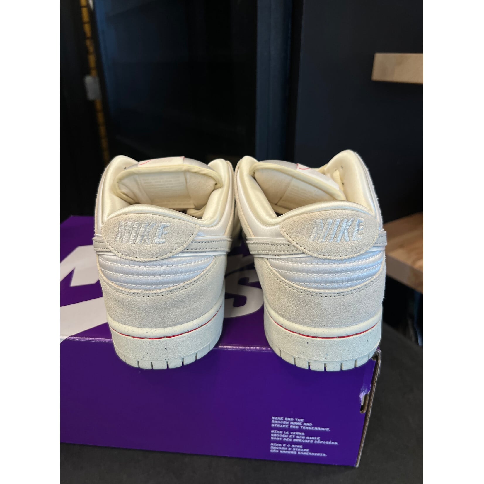Nike Nike SB Dunk Low City of Love Light Bone Size 10.5, PREOWNED