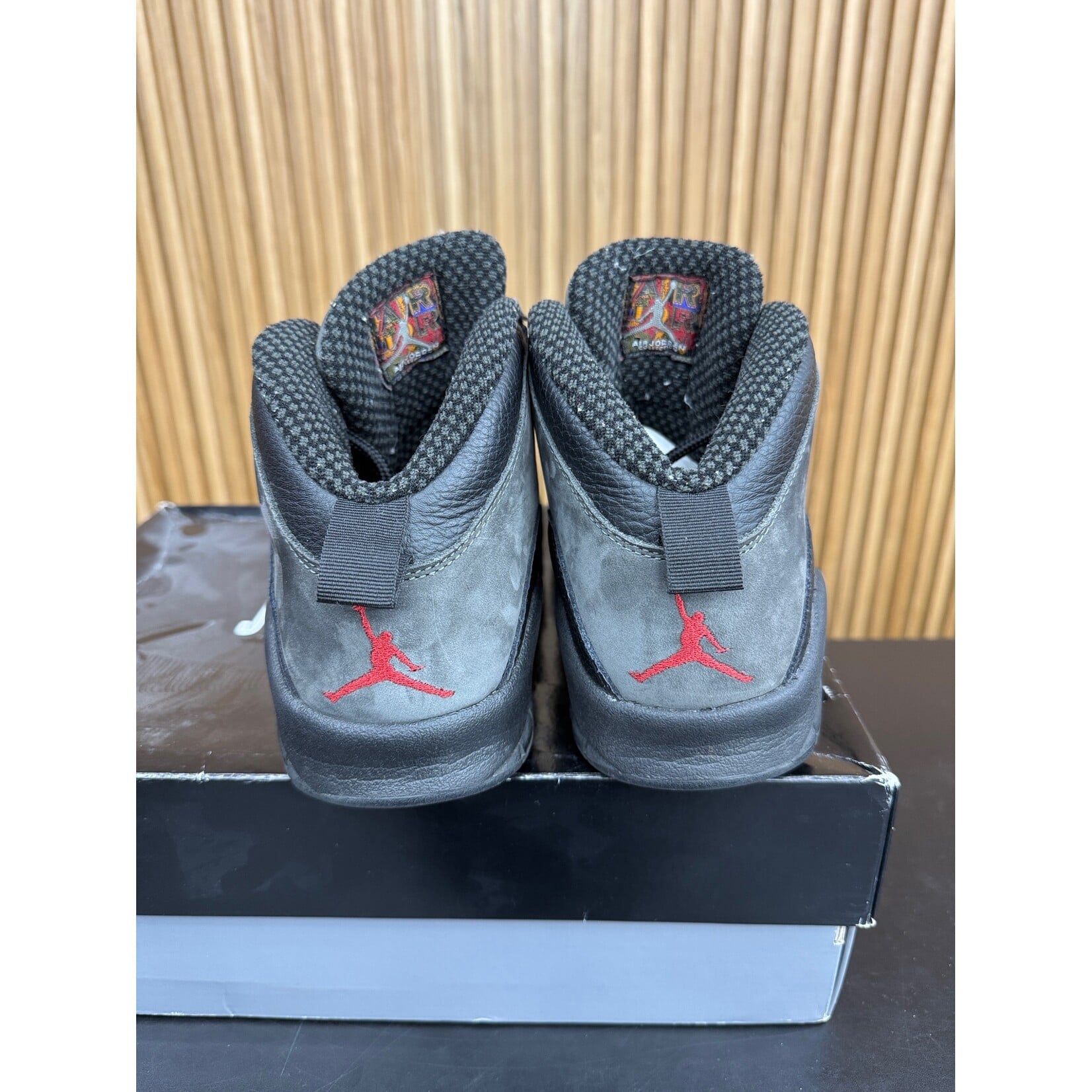 Jordan Jordan 10 Retro Shadow (2018) Size 10, PREOWNED*