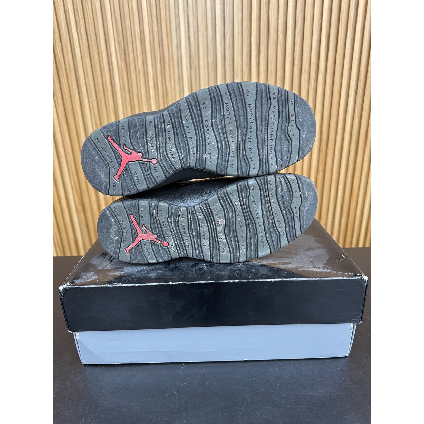 Jordan Jordan 10 Retro Shadow (2018) Size 10, PREOWNED*