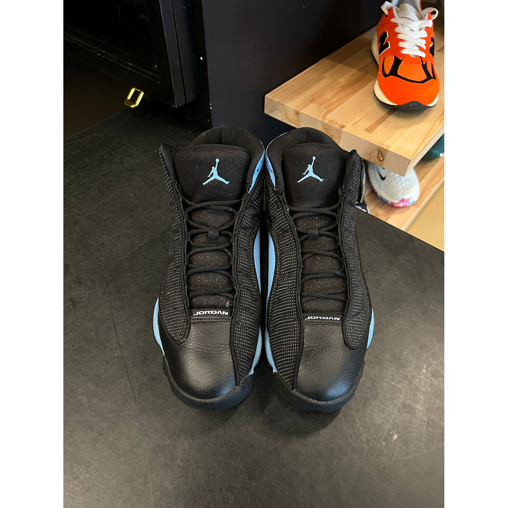 Jordan Jordan 13 Retro Black University Blue Size 11.5, PREOWNED*