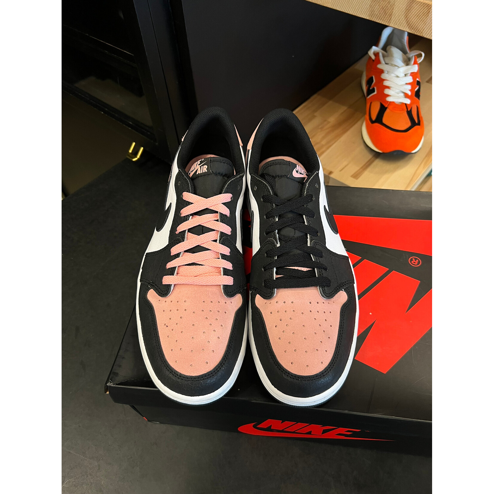 Jordan Jordan 1 Low OG Bleached Coral Size 12, PREOWNED*