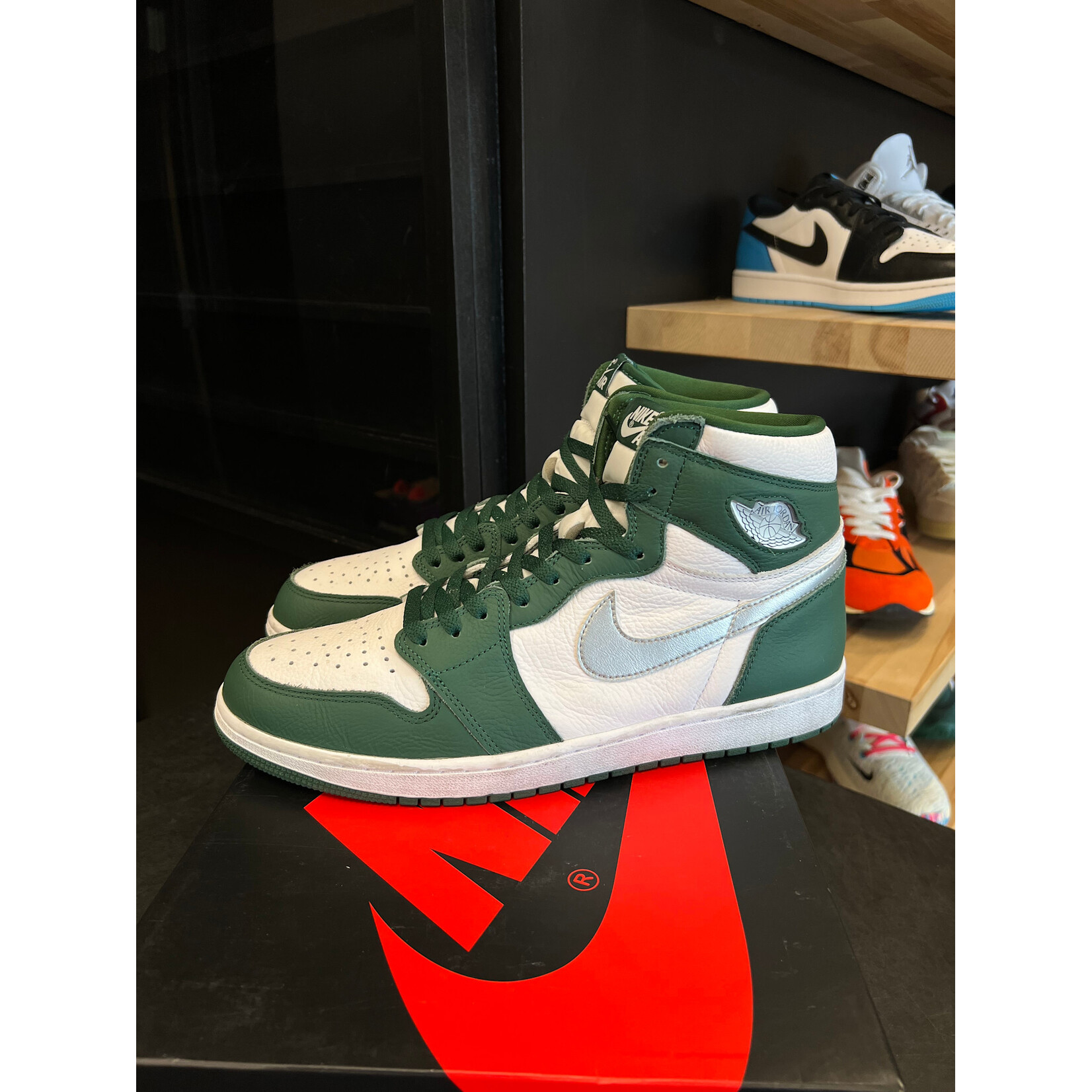 Jordan Jordan 1 Retro High OG Gorge Green Size 13, PREOWNED