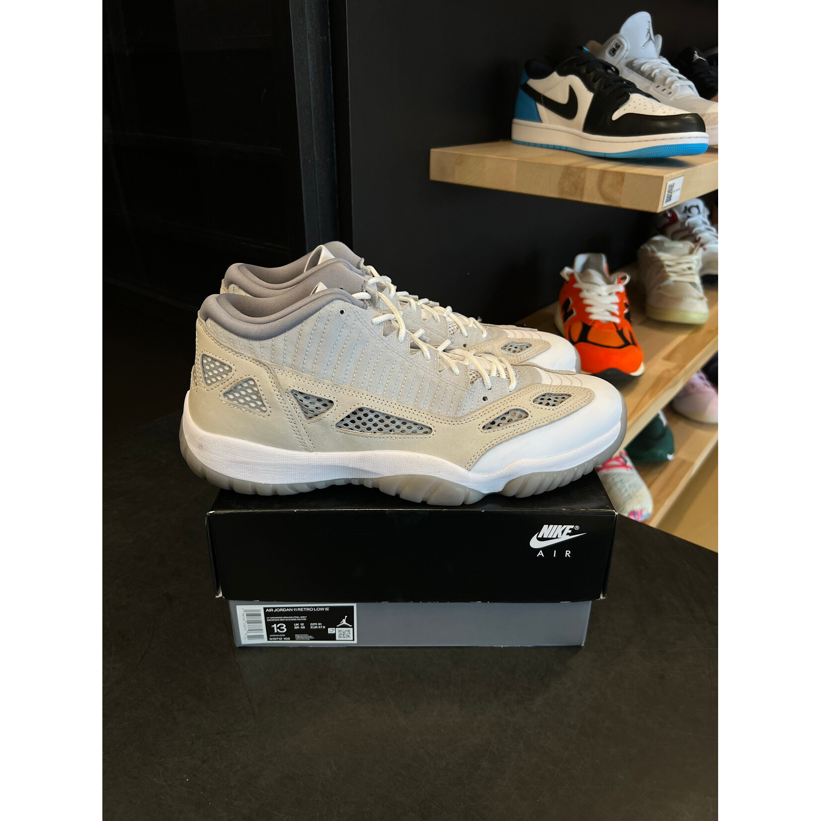 Jordan Jordan 11 Retro Low IE Light Orewood Brown Size 13, PREOWNED*