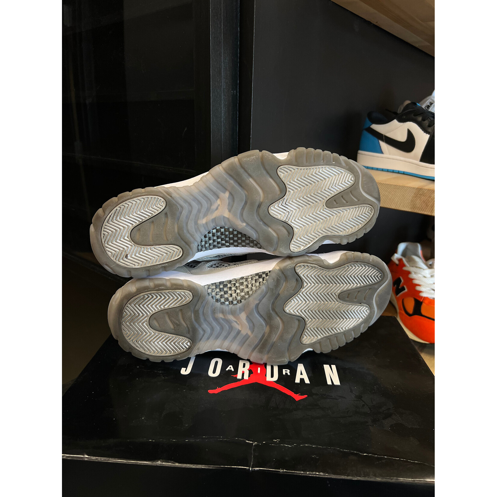 Jordan Jordan 11 Retro Low IE Light Orewood Brown Size 13, PREOWNED*