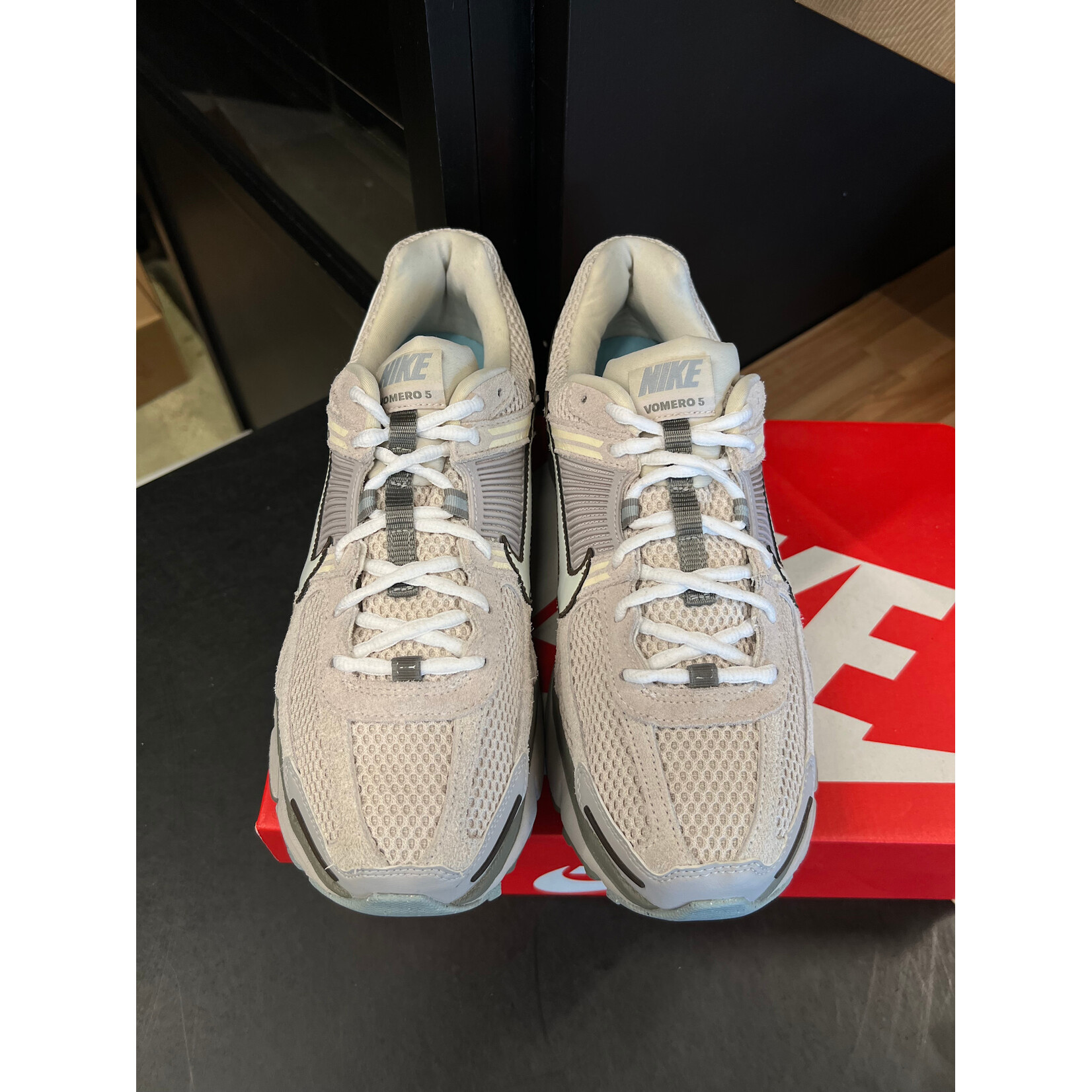 Nike Nike Zoom Vomero 5 SE Light Orewood Brown Size 10, PREOWNED