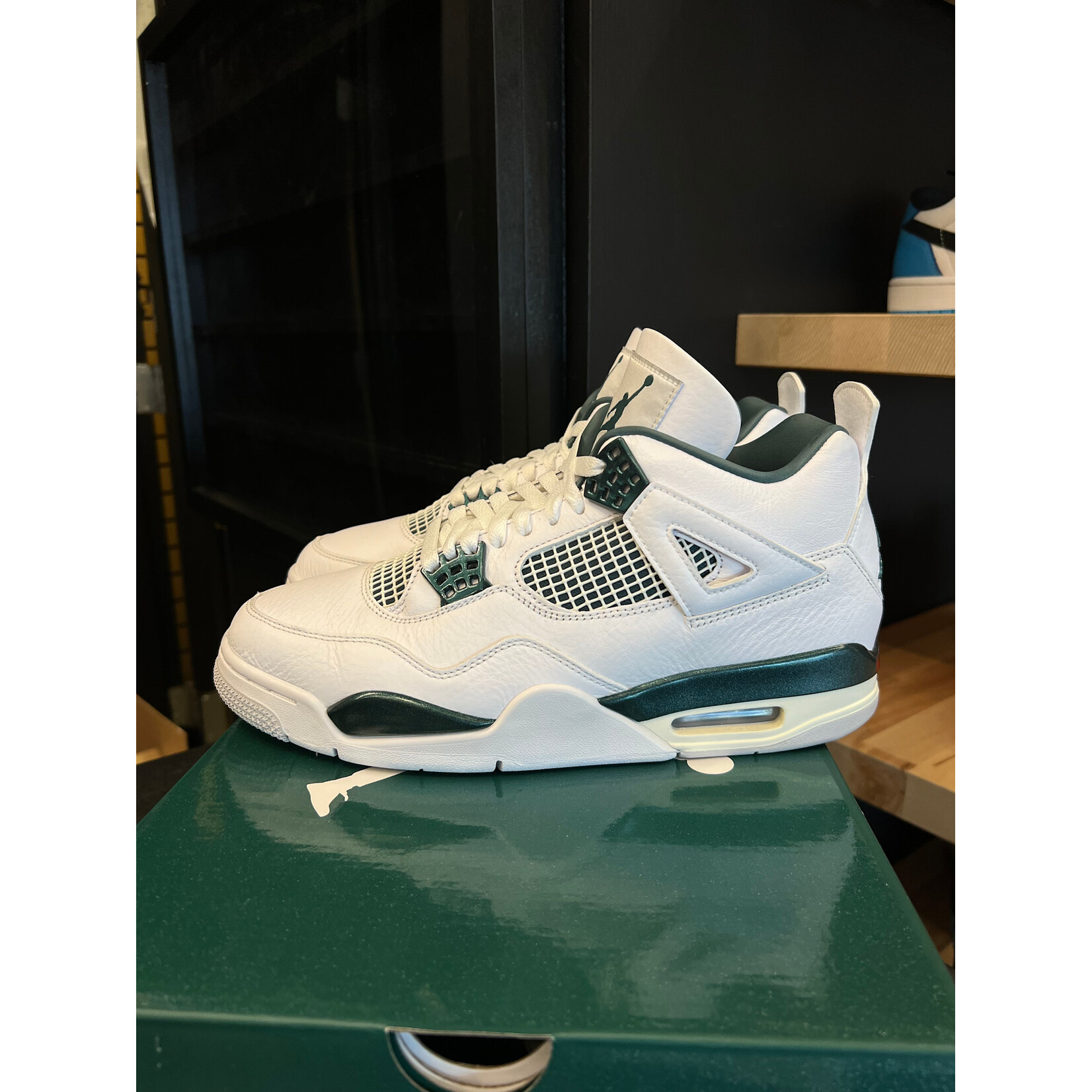 Jordan Jordan 4 Retro Oxidized Green Size 9.5, PREOWNED*