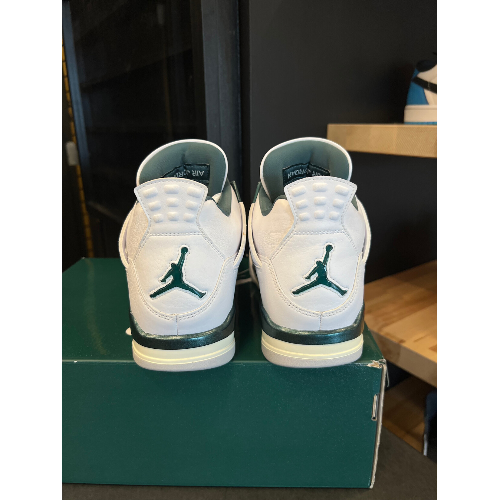 Jordan Jordan 4 Retro Oxidized Green Size 9.5, PREOWNED*