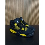 Jordan Jordan 4 Retro Thunder (2023) Size 10.5, PREOWNED NO BOX*