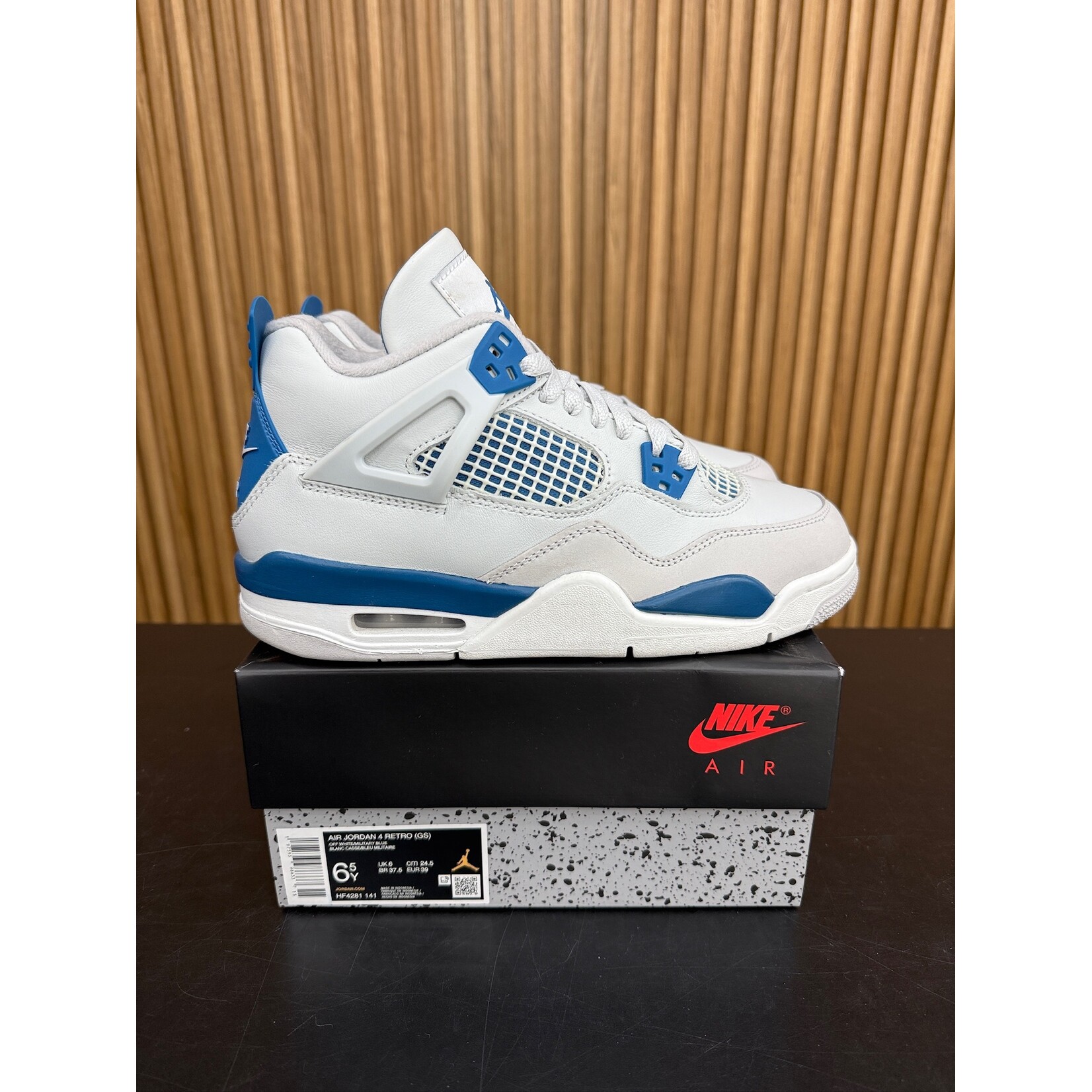 Jordan Jordan 4 Retro Military Blue (2024) (GS) Size 6.5Y, PREOWNED*