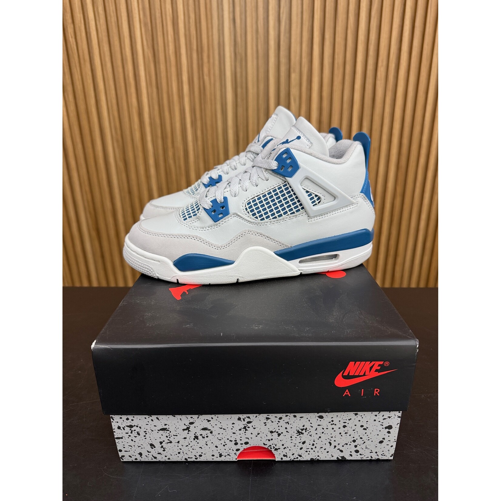 Jordan Jordan 4 Retro Military Blue (2024) (GS) Size 6.5Y, PREOWNED*