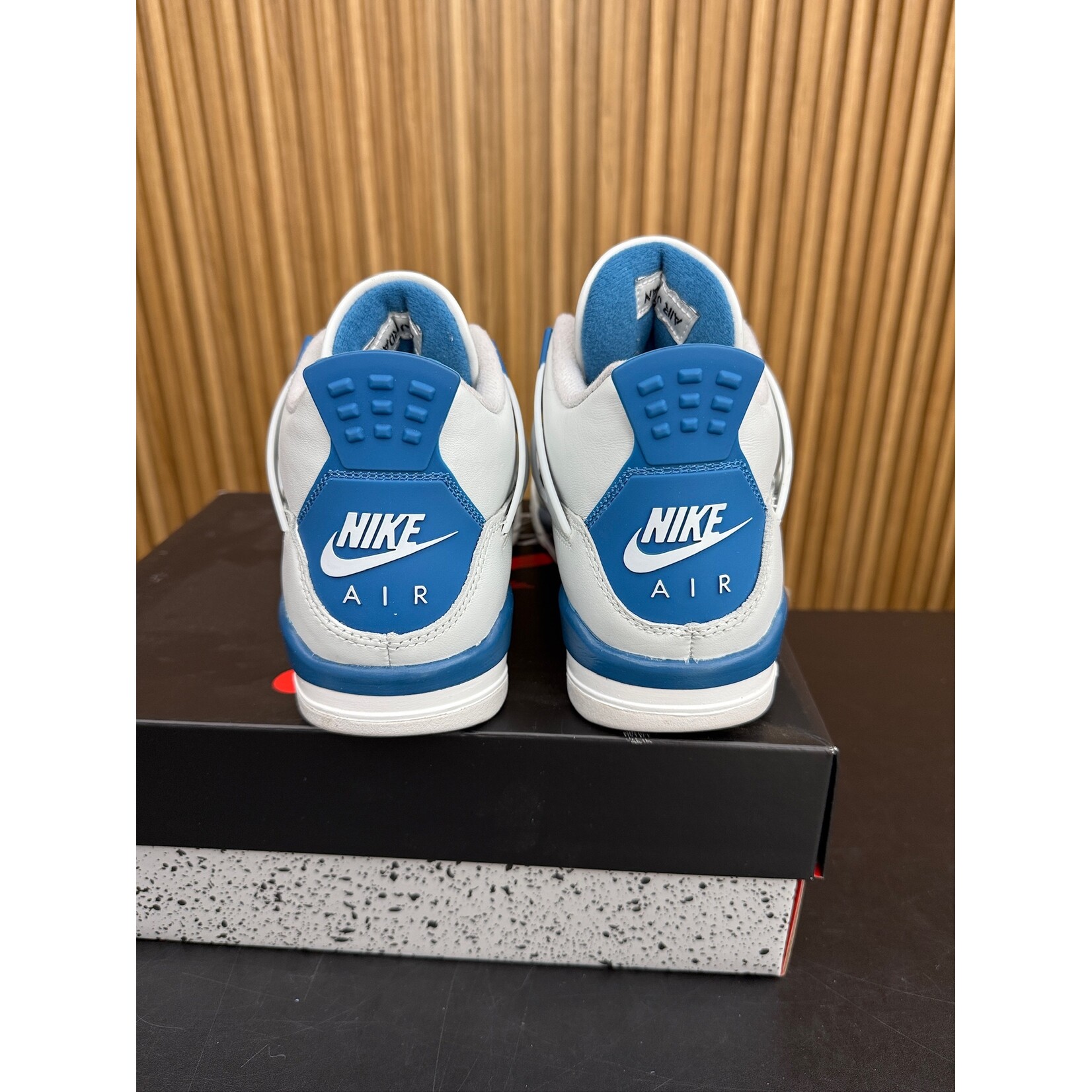 Jordan Jordan 4 Retro Military Blue (2024) (GS) Size 6.5Y, PREOWNED*